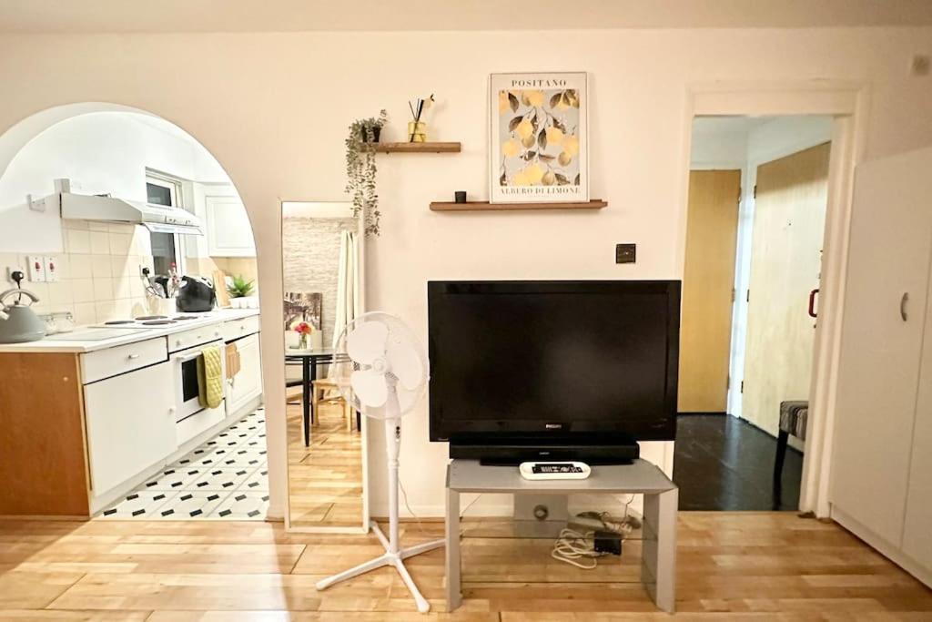 Top floor studio apartment view 5