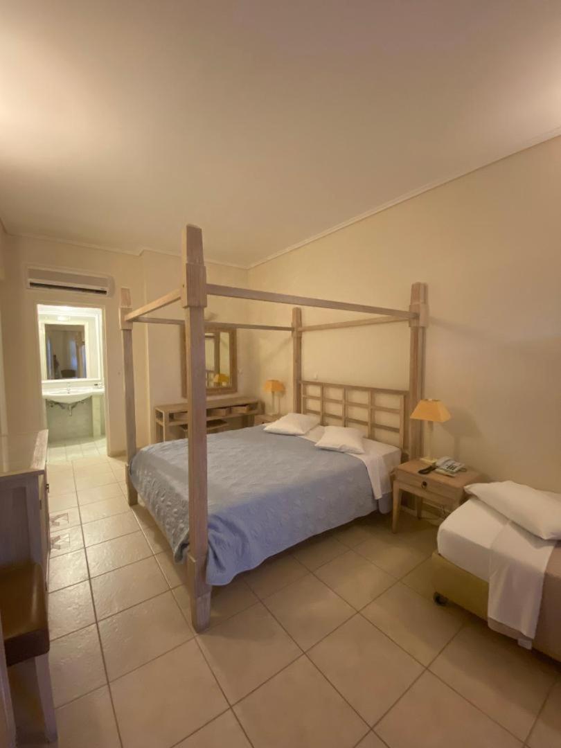 Alonissos Beach Bungalows And Suites Hotel