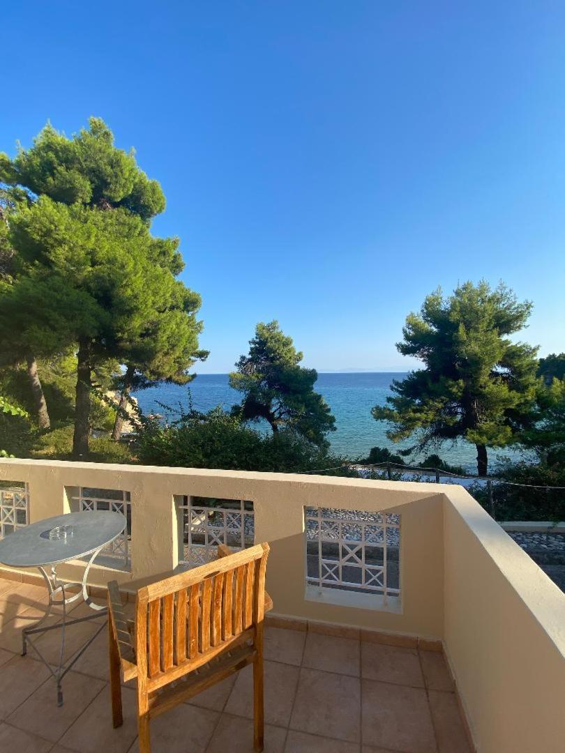 Alonissos Beach Bungalows And Suites Hotel