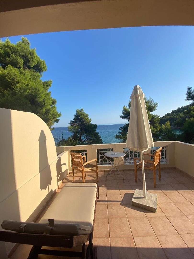 Alonissos Beach Bungalows And Suites Hotel