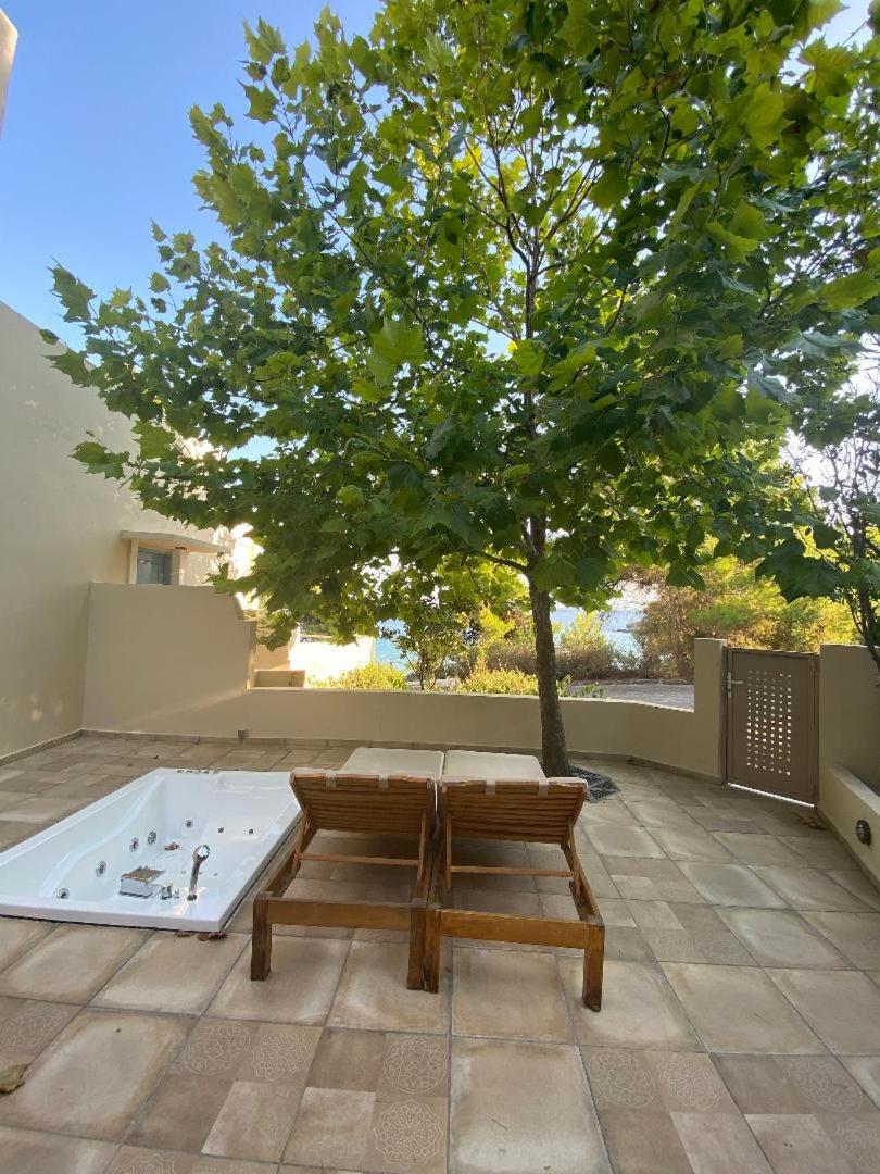 Alonissos Beach Bungalows And Suites Hotel