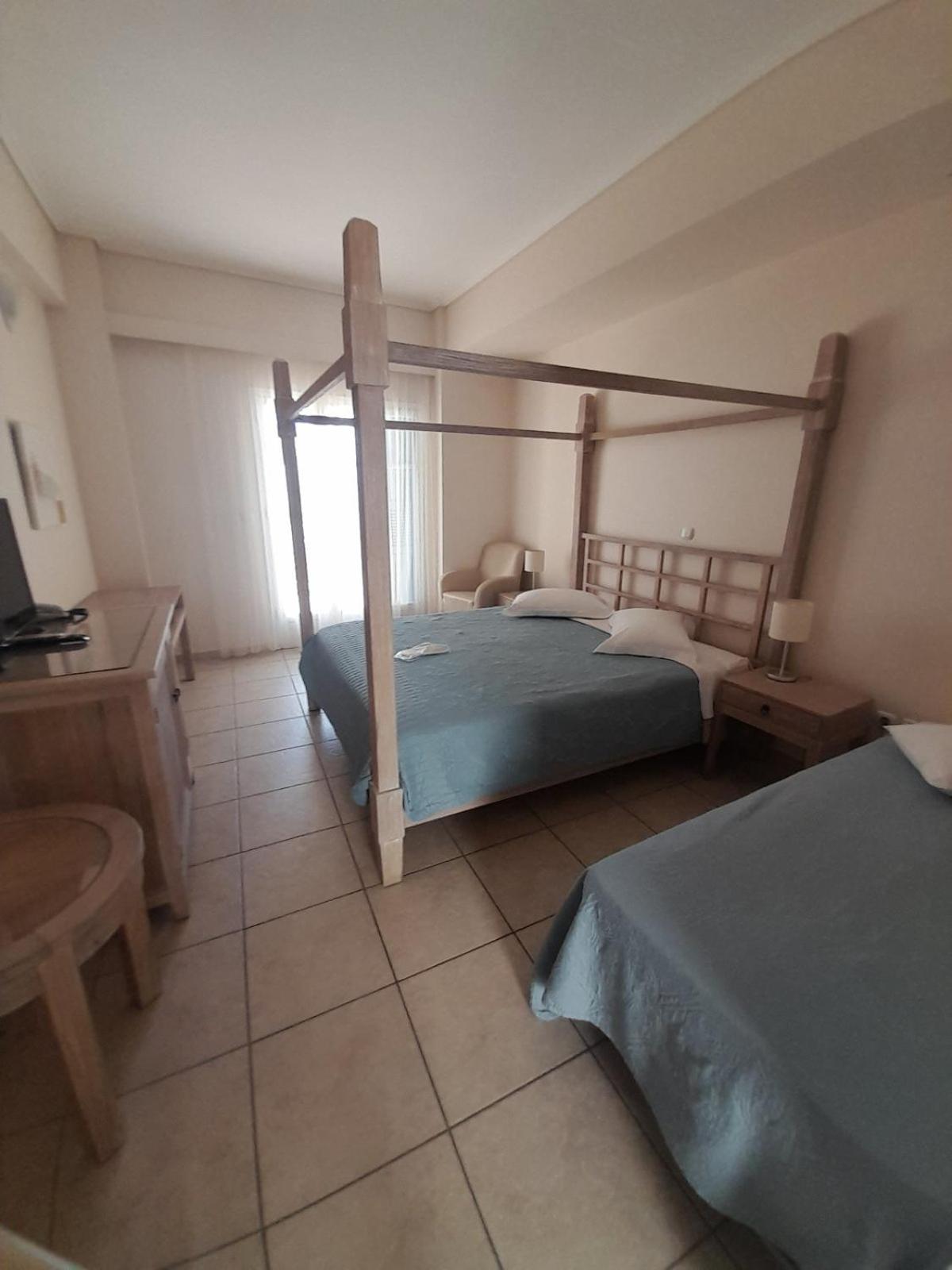 Alonissos Beach Bungalows And Suites Hotel