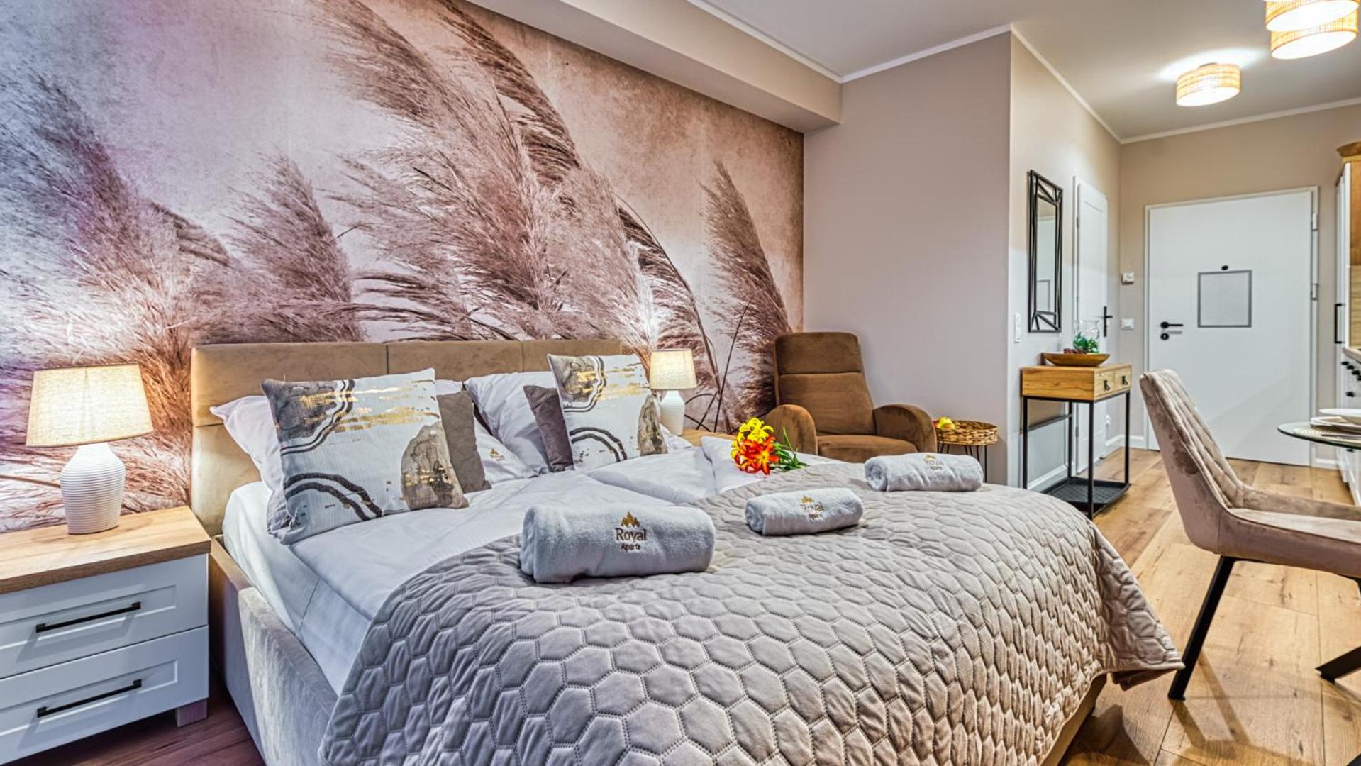 OSTOJA RESIDENCE VIP z sauną, strefą relaksu i pokojem zabaw by Royal Aparts