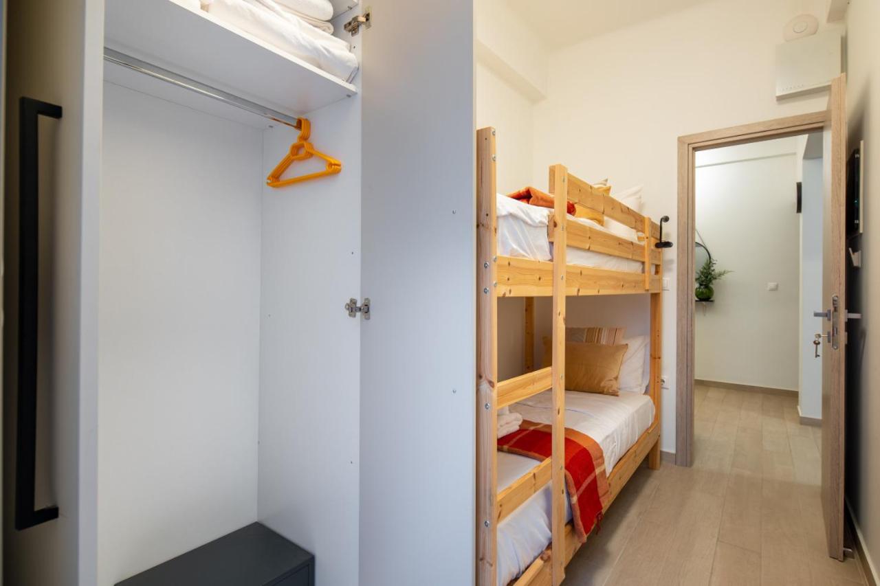 Zappa 2-Bedroom Apartment in Athens photo 4