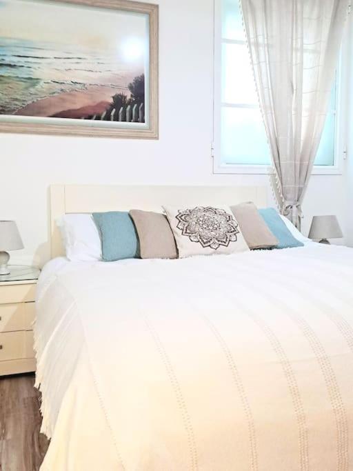 Charming Central Ground Home just off Main ST! view 2