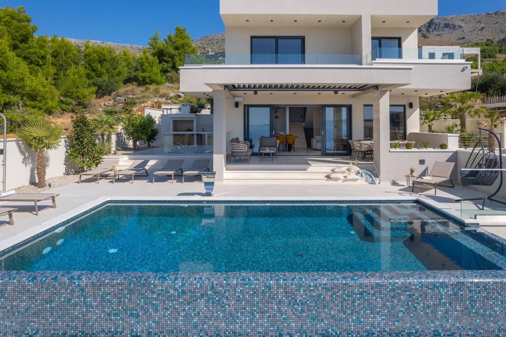 Luxury 5-bedroom villa Princess Korina with heated pool, pool table, sauna, a hot-tub view 3