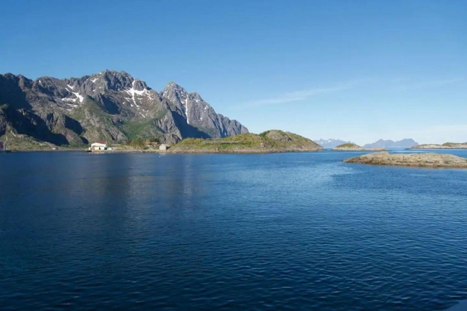 Rorbuleilighet i toppetasjen i Henningsvær