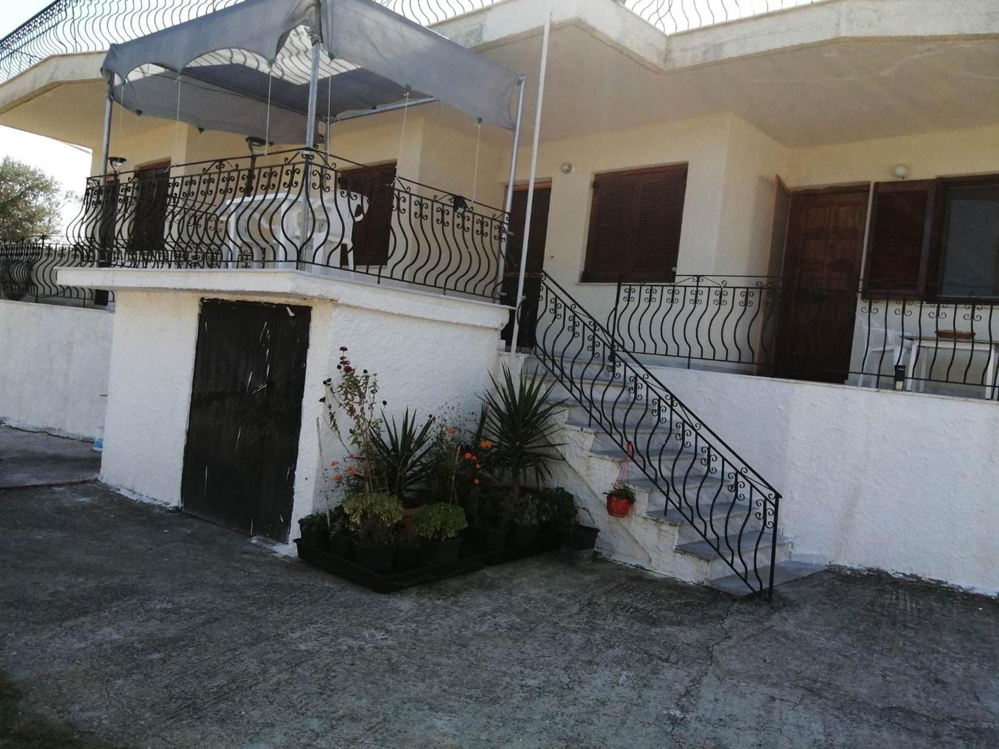 Cozy Rodas House 1 view 3