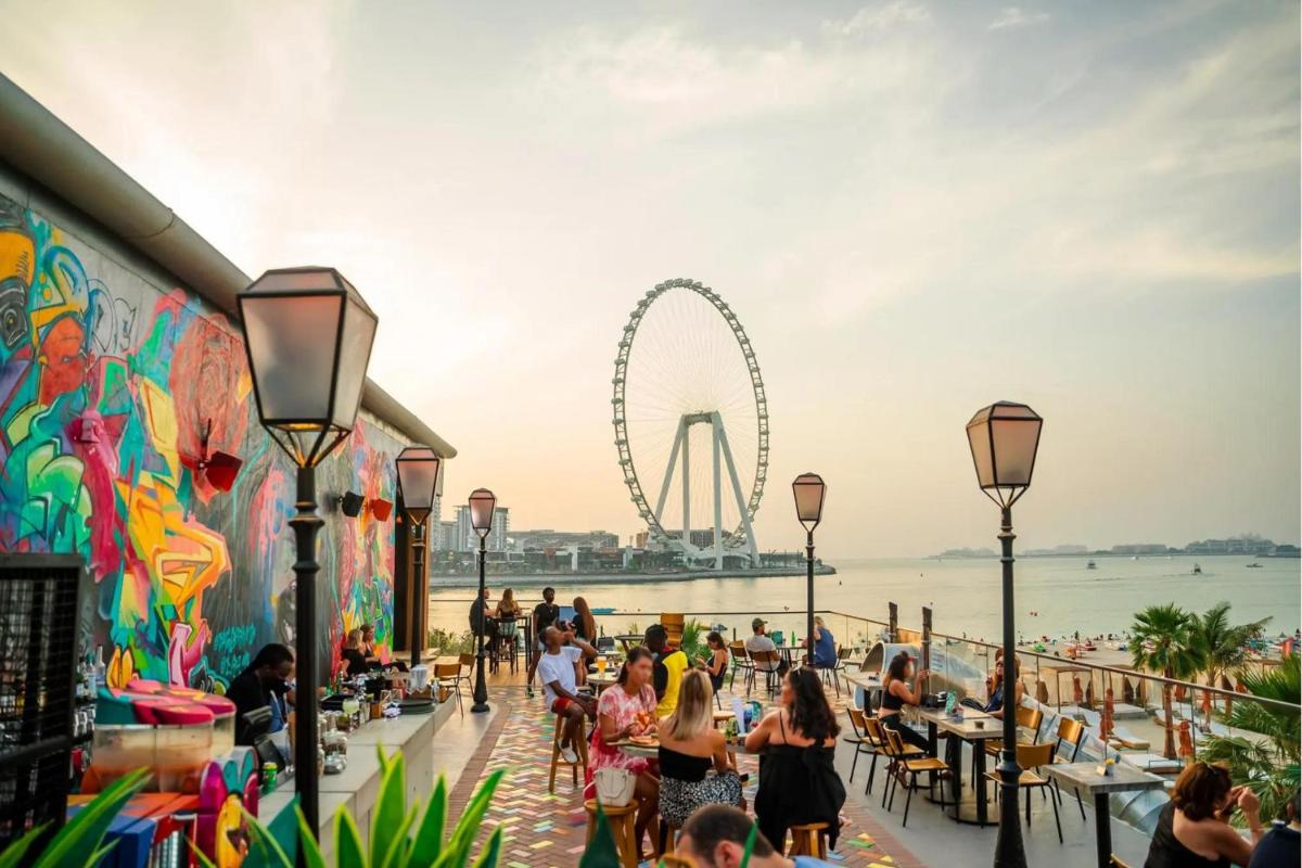 HOMESTAR, Jumeirah Beach Hostel - JBR - Pool, Beach, Metro