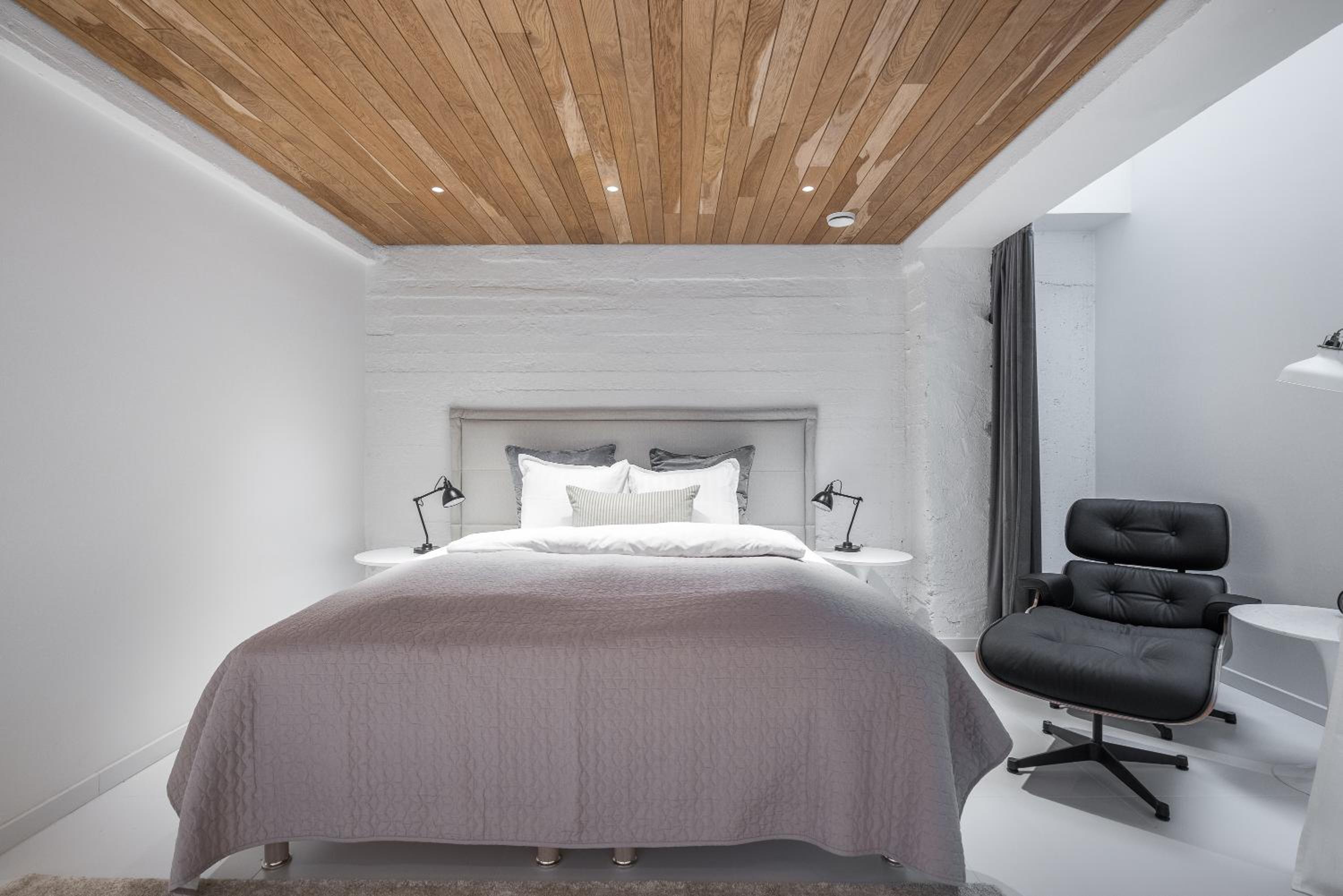 Scandinavian Design Townhouse with Private Sauna