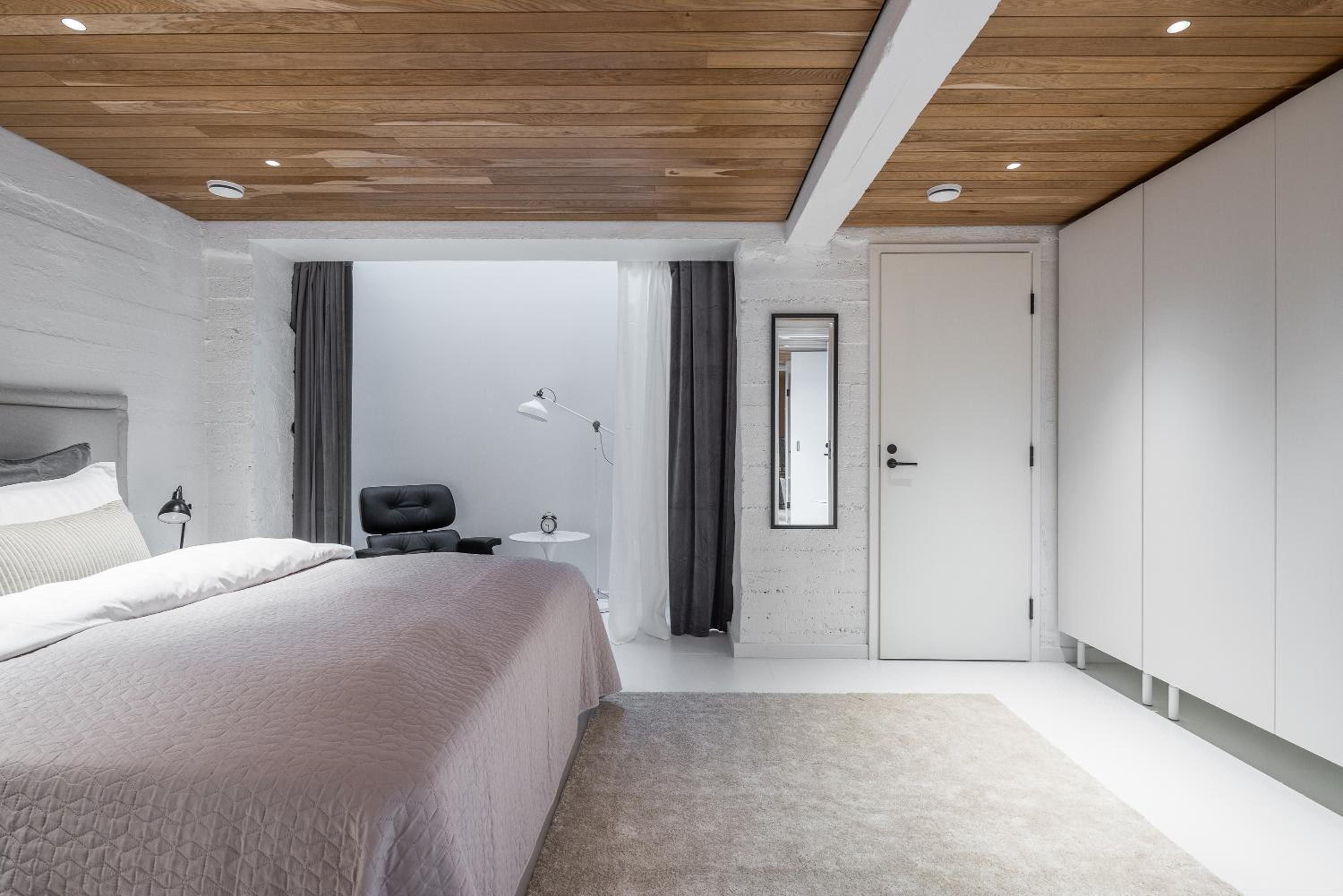 Scandinavian Design Townhouse with Private Sauna