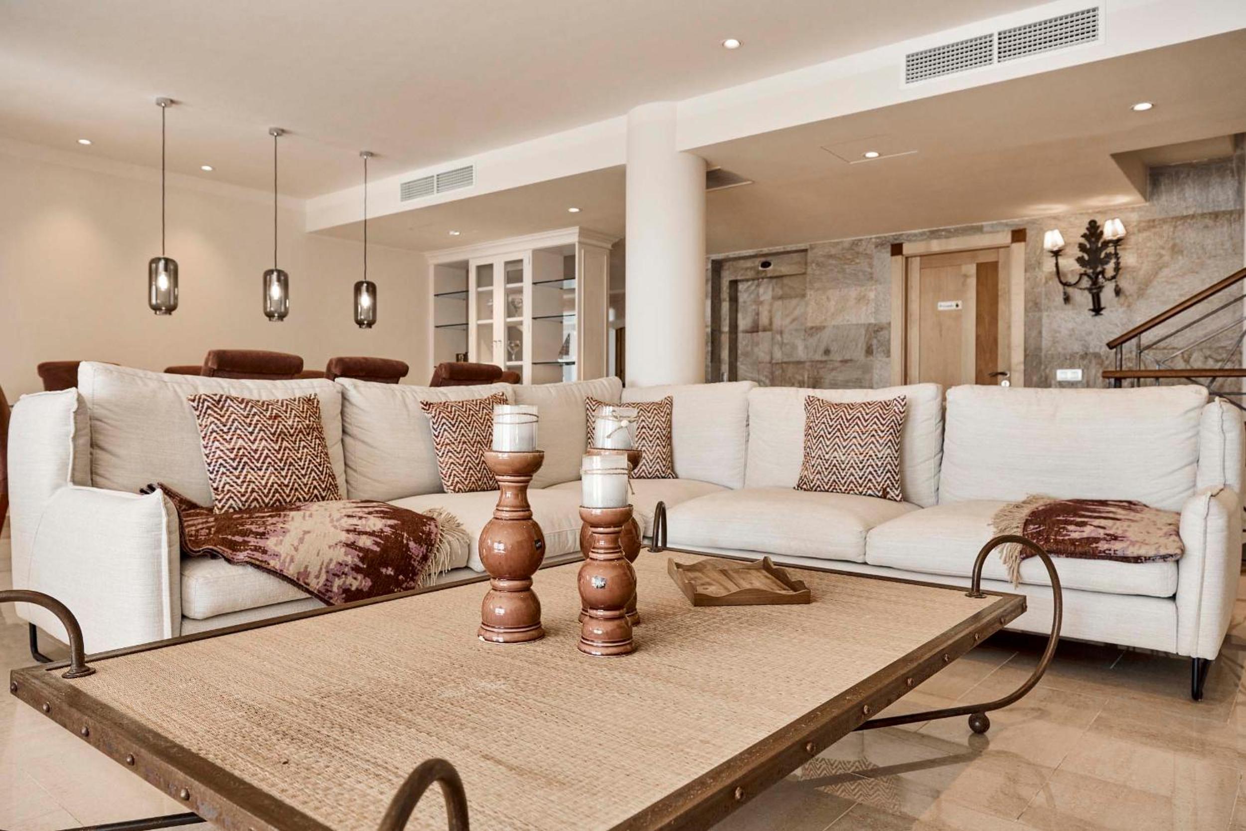 Villa Luna Suites photo 3