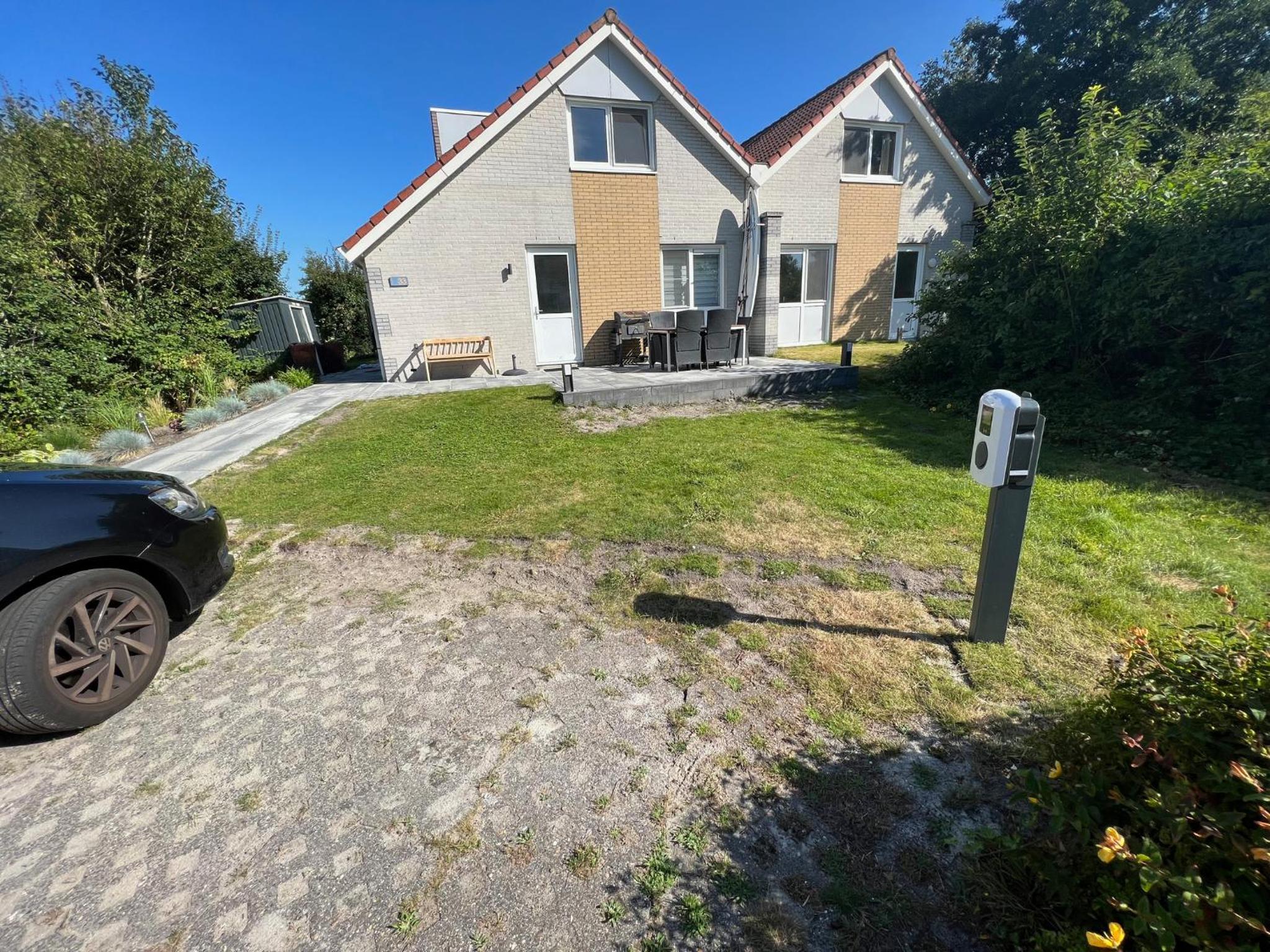 familienfreundliches Ferienhaus mit Ruderboot, Sauna und Kamin sowie E-Ladestation view 2