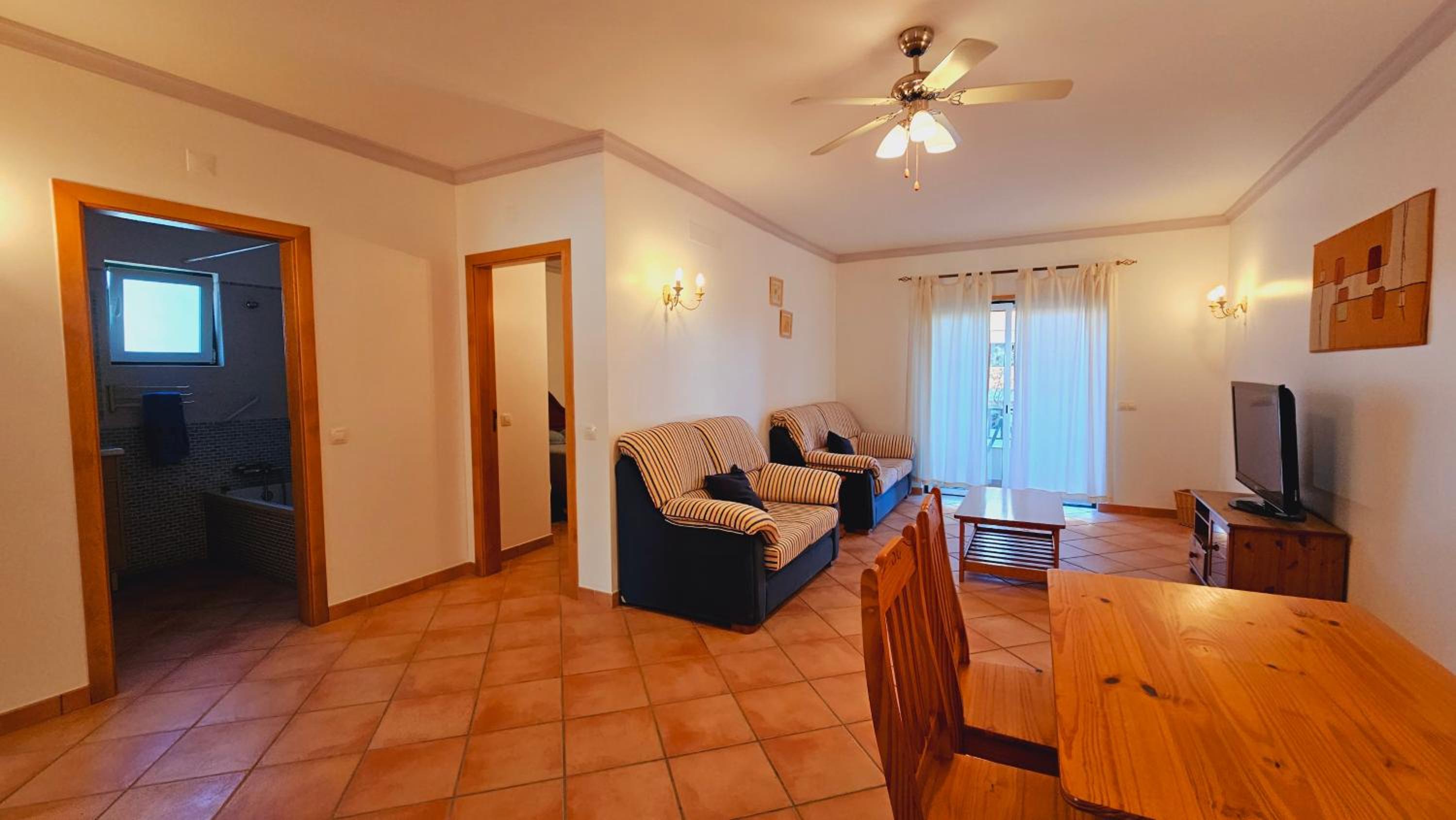 Holiday Apartment T2 Private Residence view 3