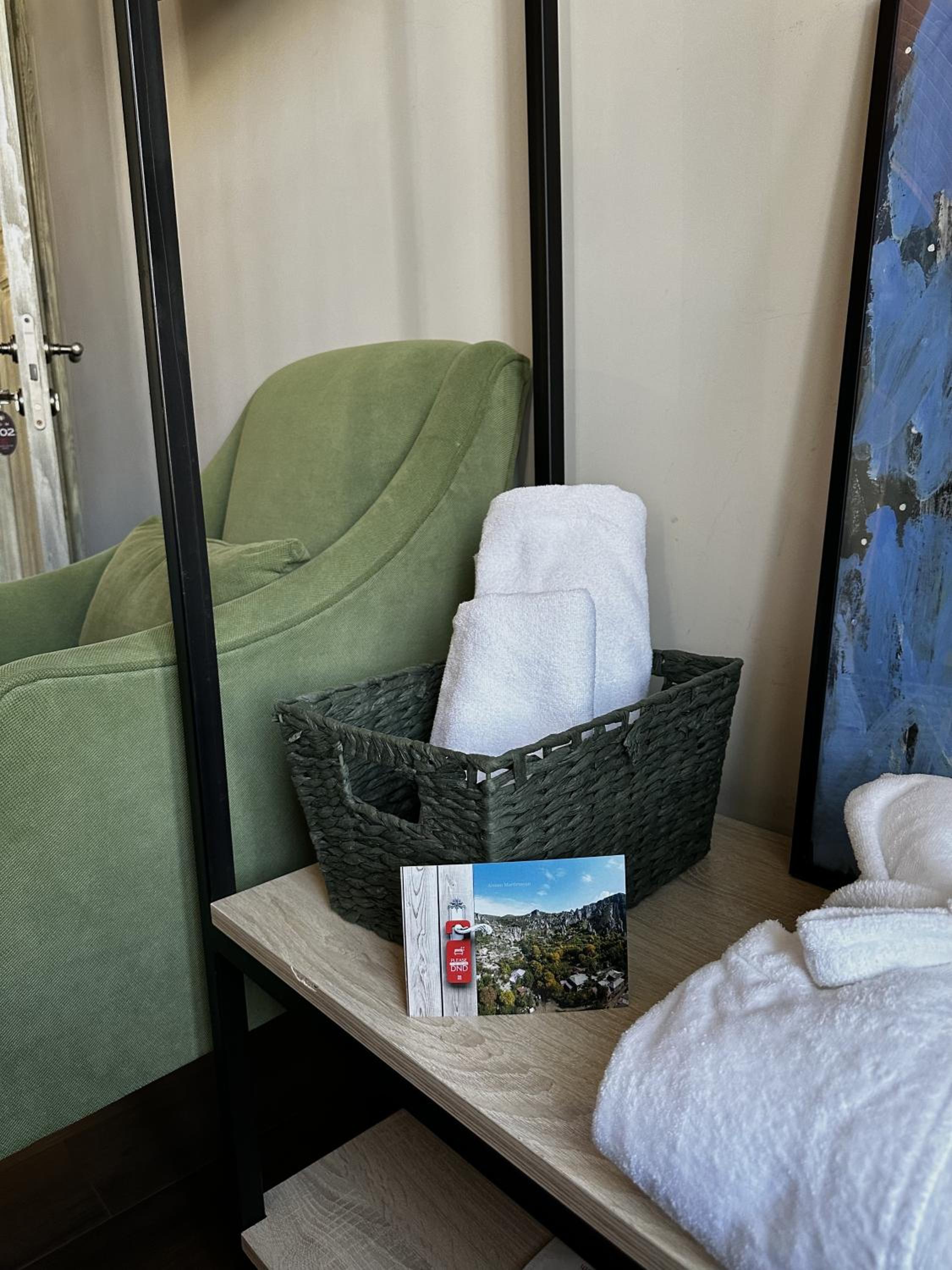 REDROOF Goris Boutique Hotel
