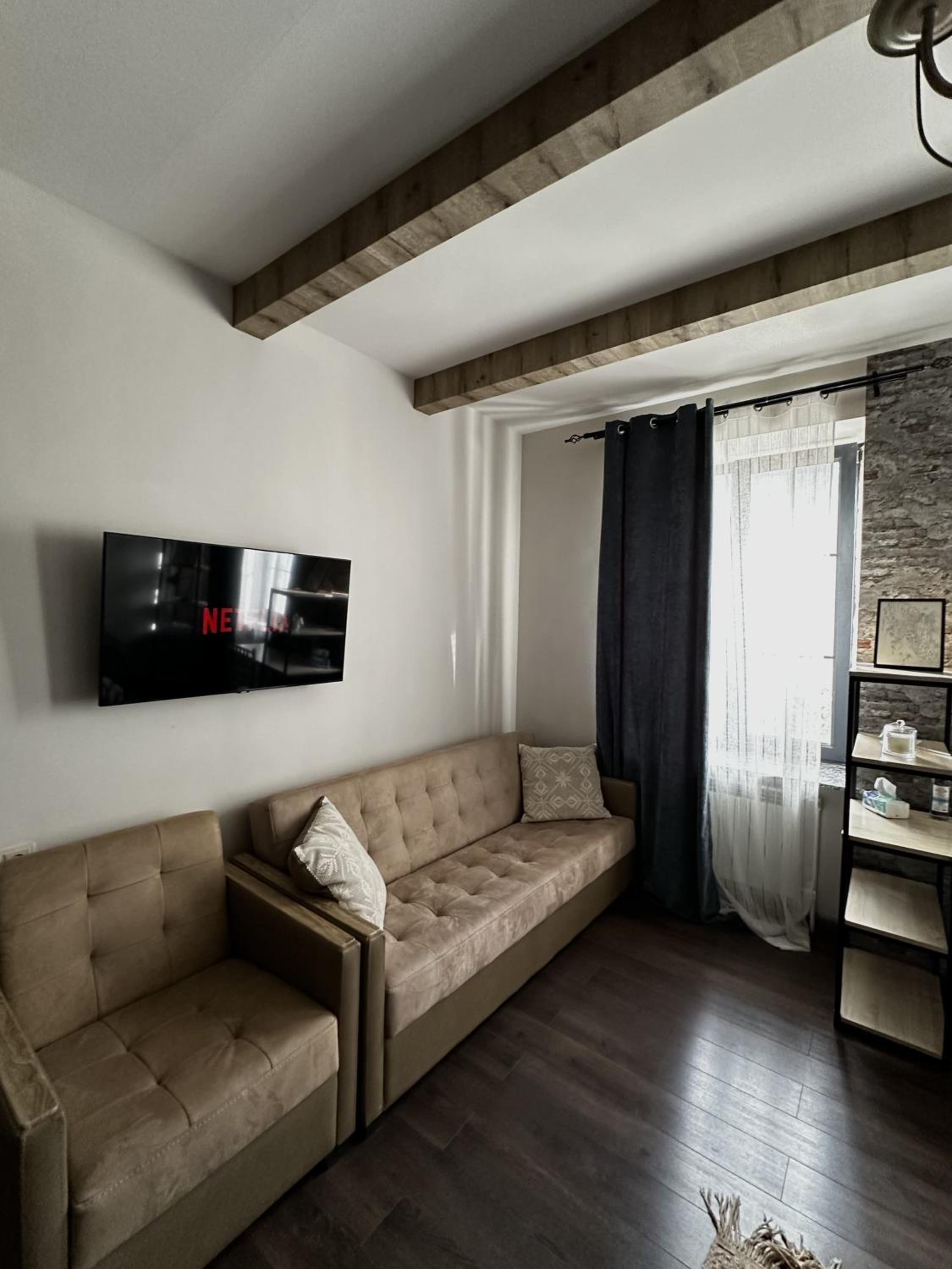 REDROOF Goris Boutique Hotel