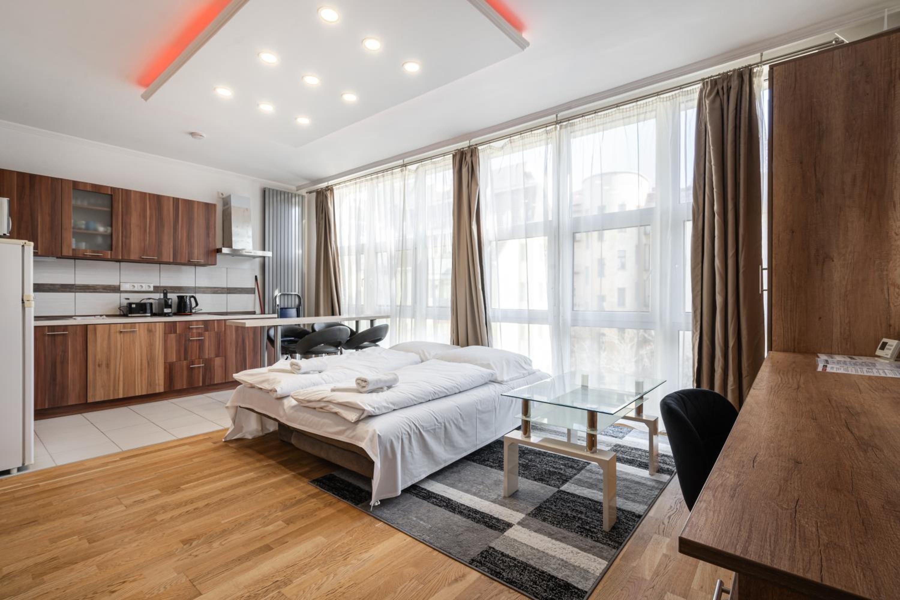 Eclipse Elegance Apartment