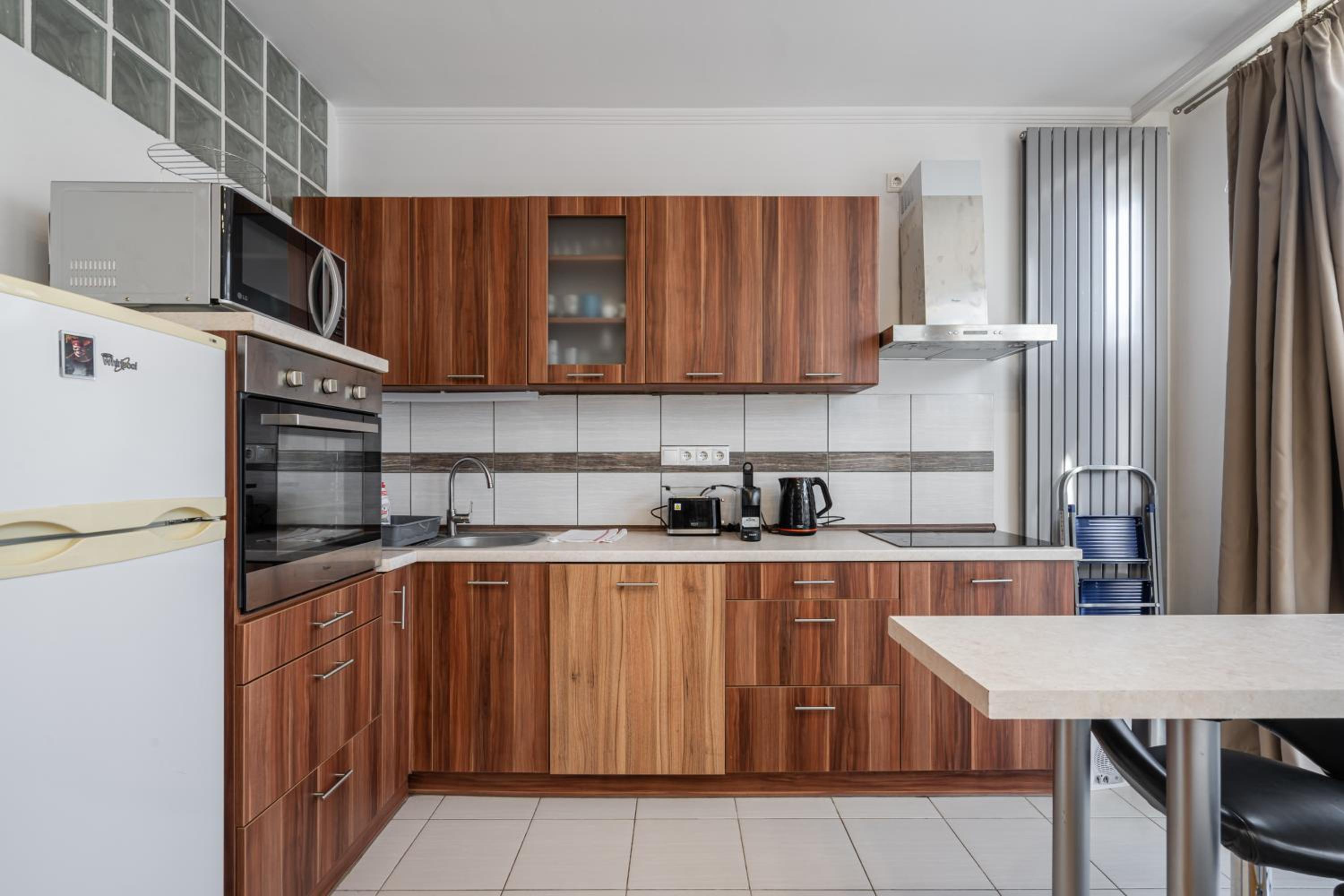 Eclipse Elegance Apartment