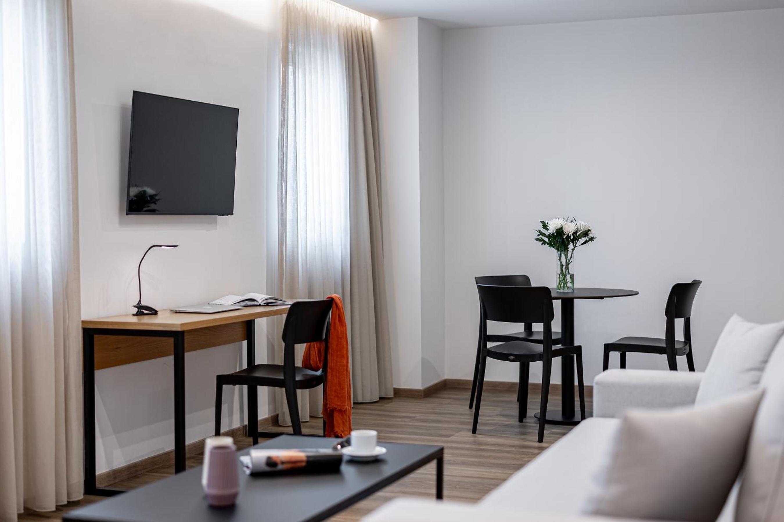 Pnoe Urban Living