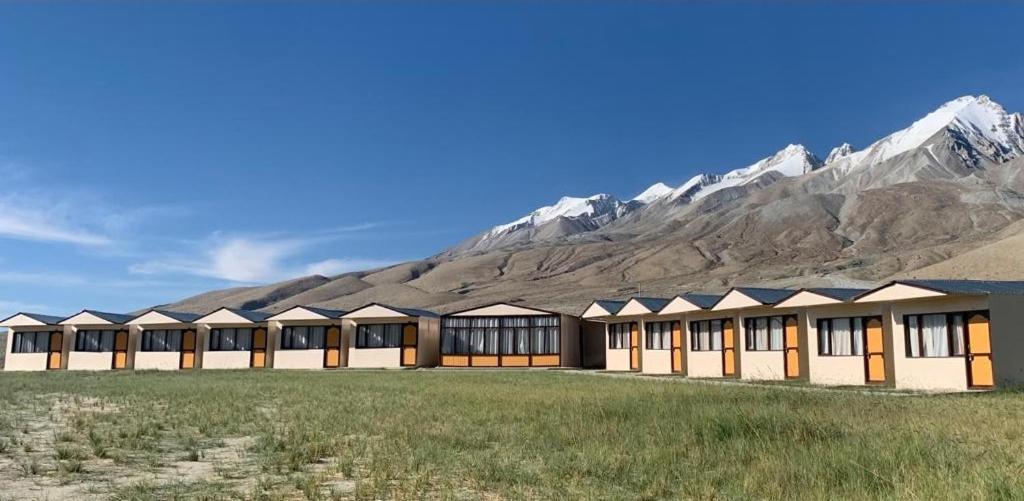Mentsel Merak Pangong Lake view 3