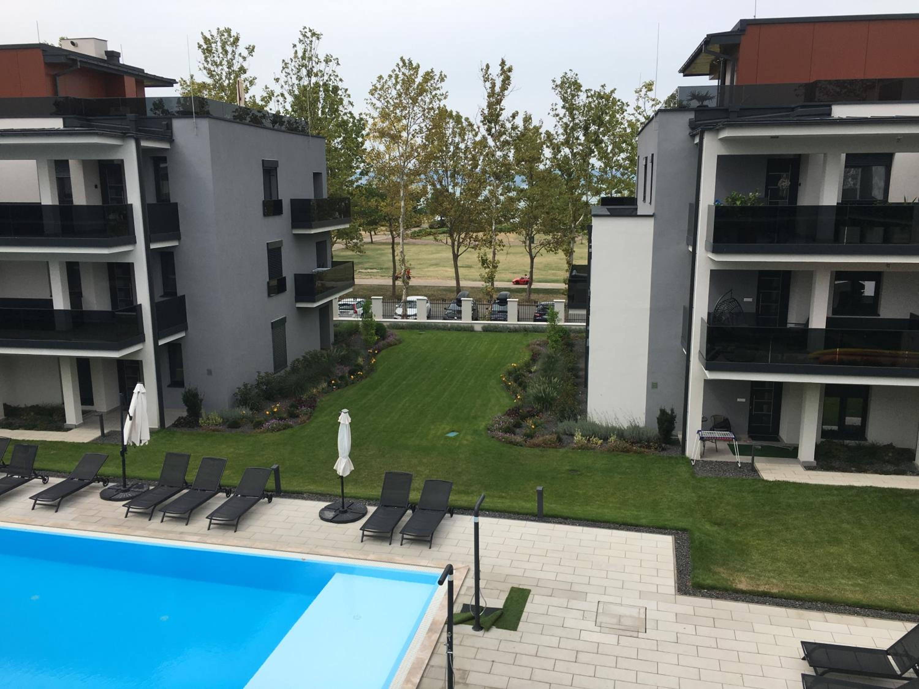 Scamard Apartman
