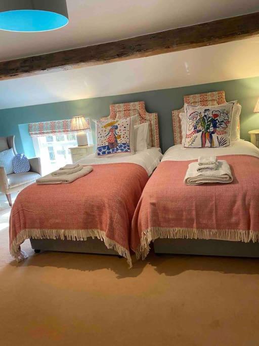 Charming Coates Cottage view 5