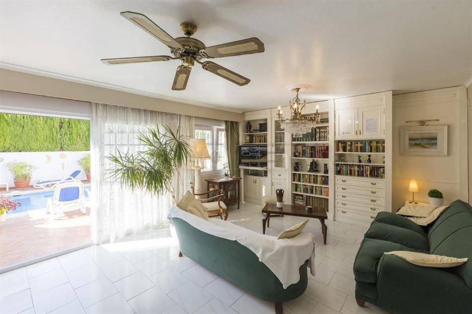 CASA DE LUJO CON PISCINA PRIVADA en ZONA MUY TRANQUILA view 4