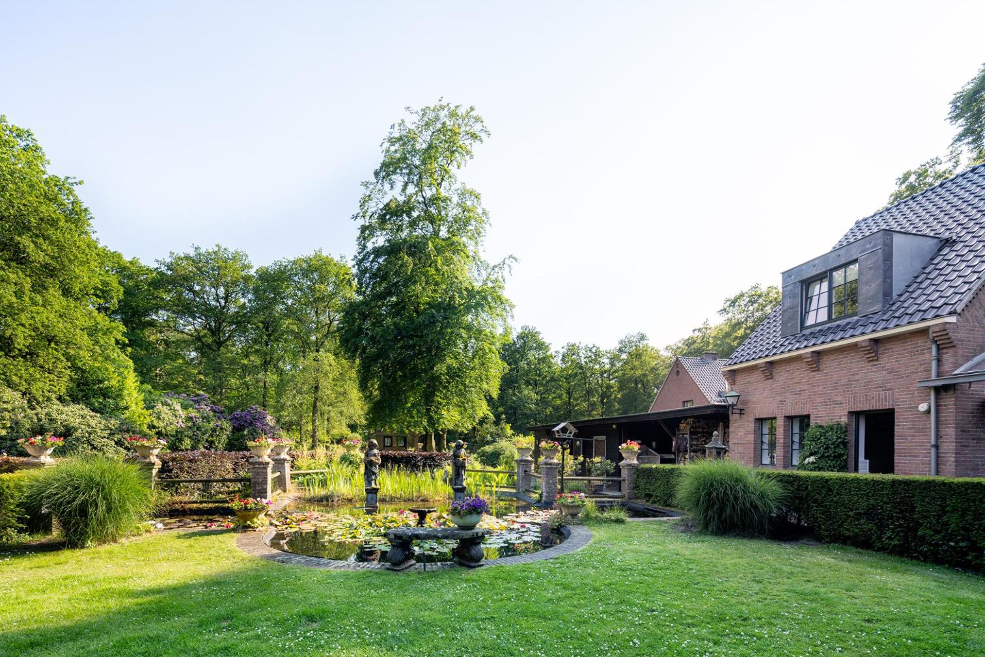 Londons Cottage