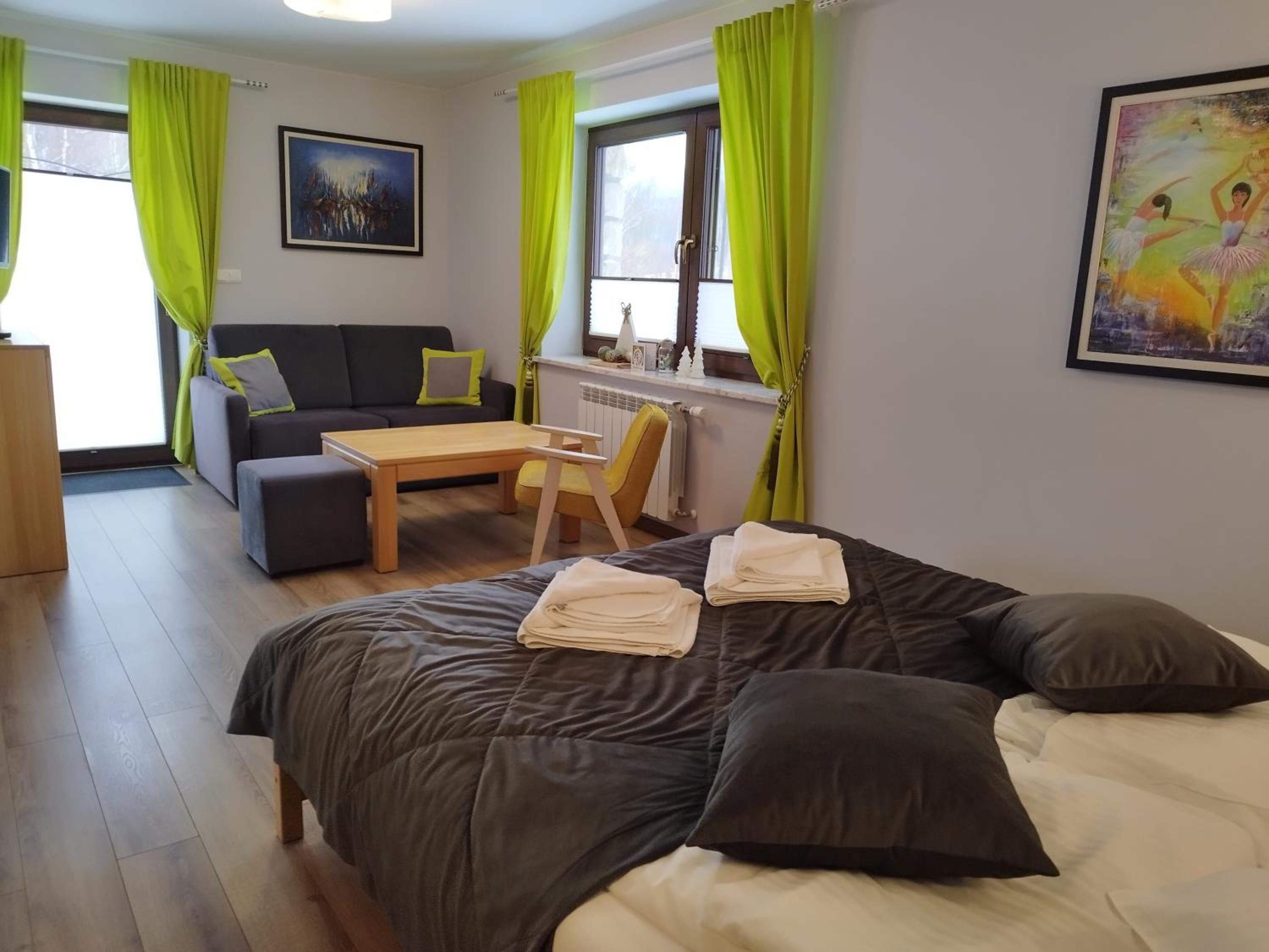 Apartamety i Pokoje Gościnne Na Jaskółczej view 4