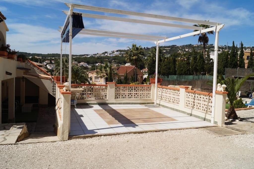 Private/separate floor apartment in a villa near beach