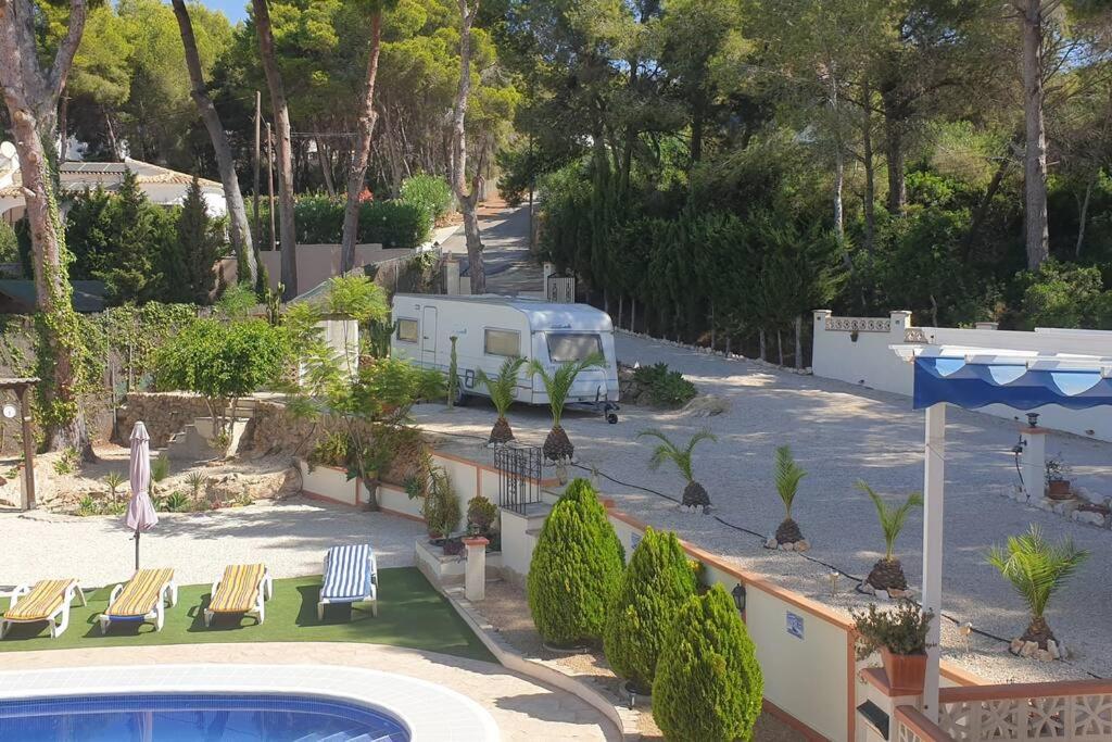 Private/separate floor apartment in a villa near beach