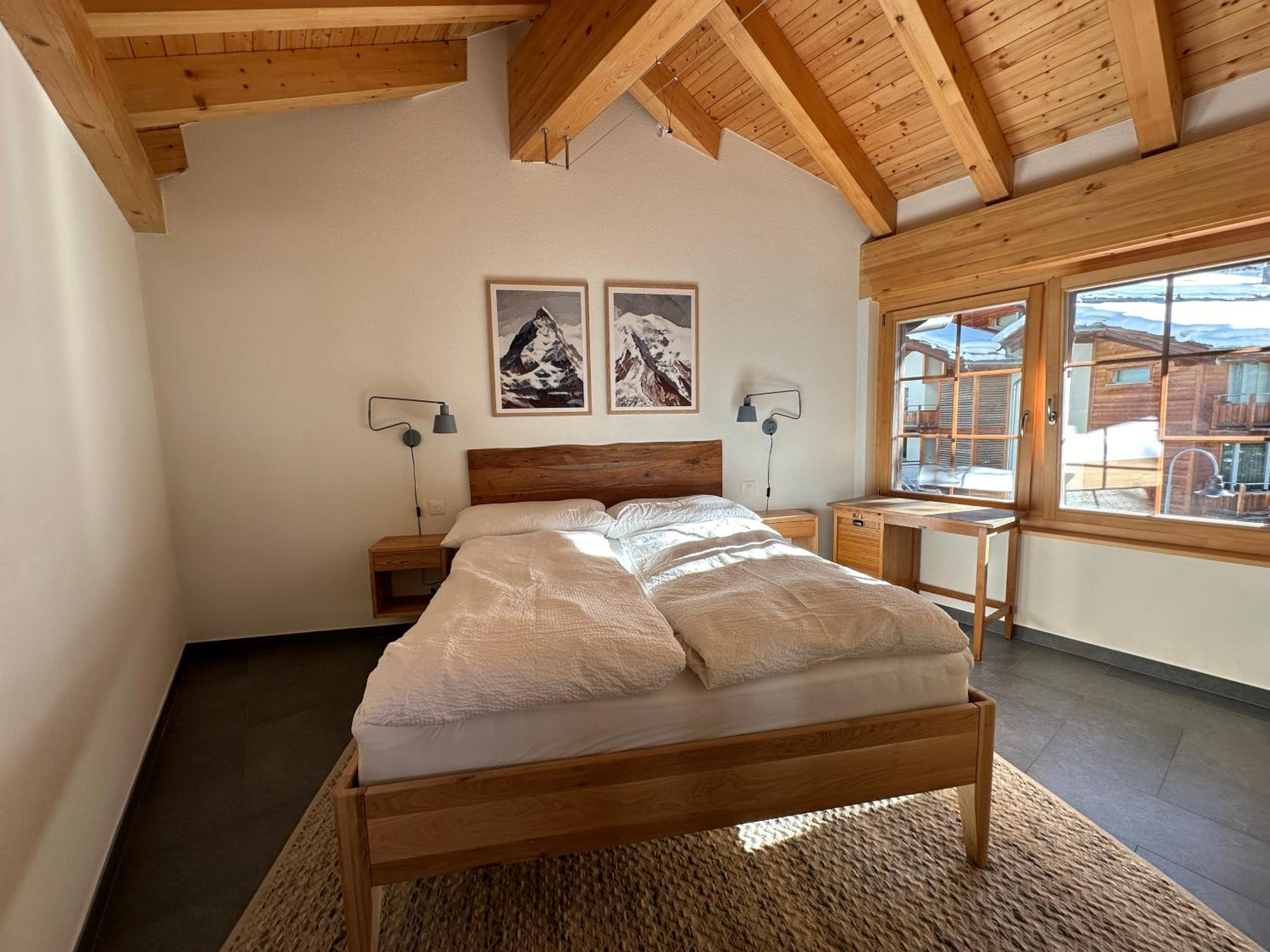 Modern self-catering apartment with Matterhorn views