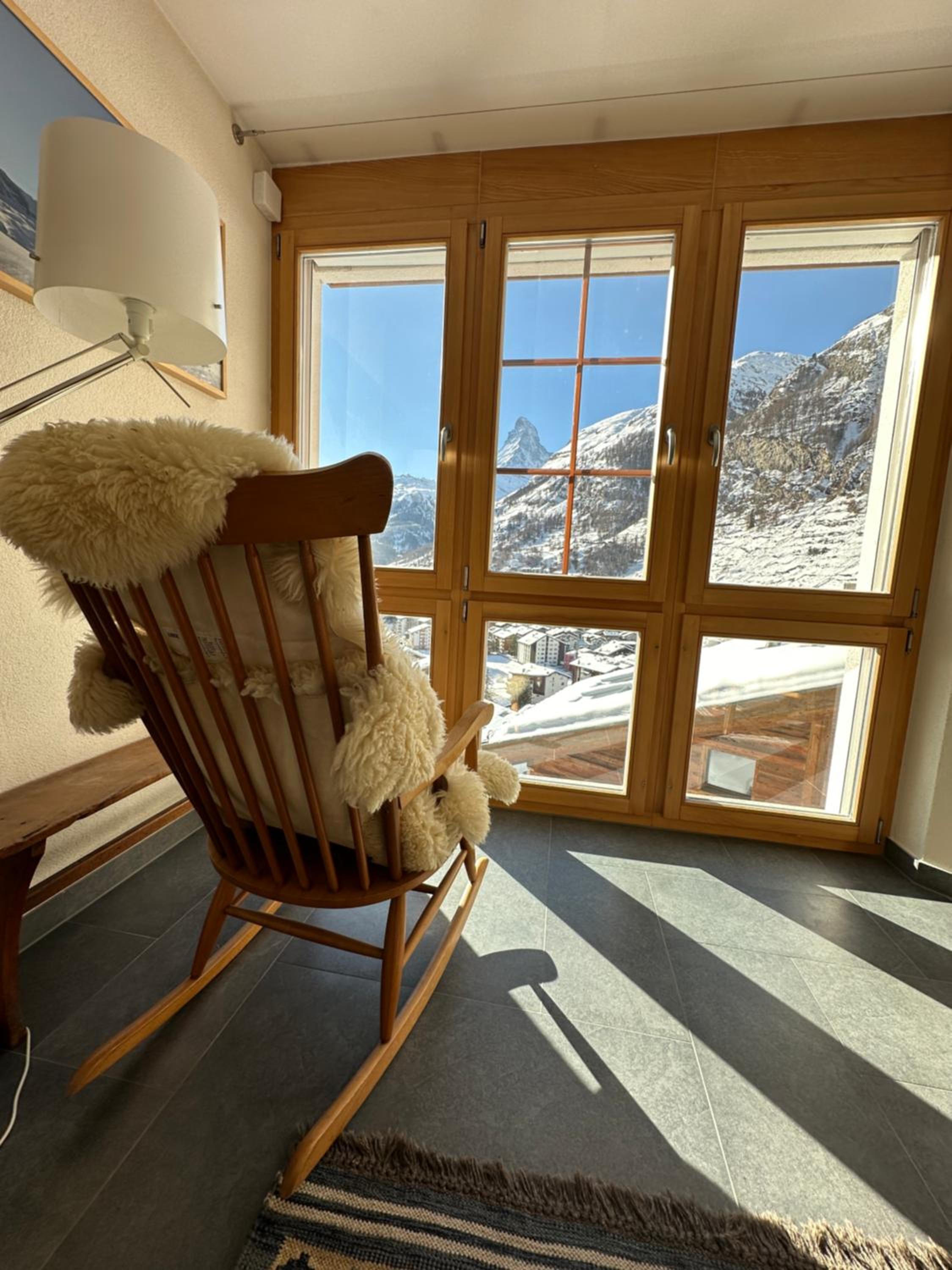 Modern self-catering apartment with Matterhorn views