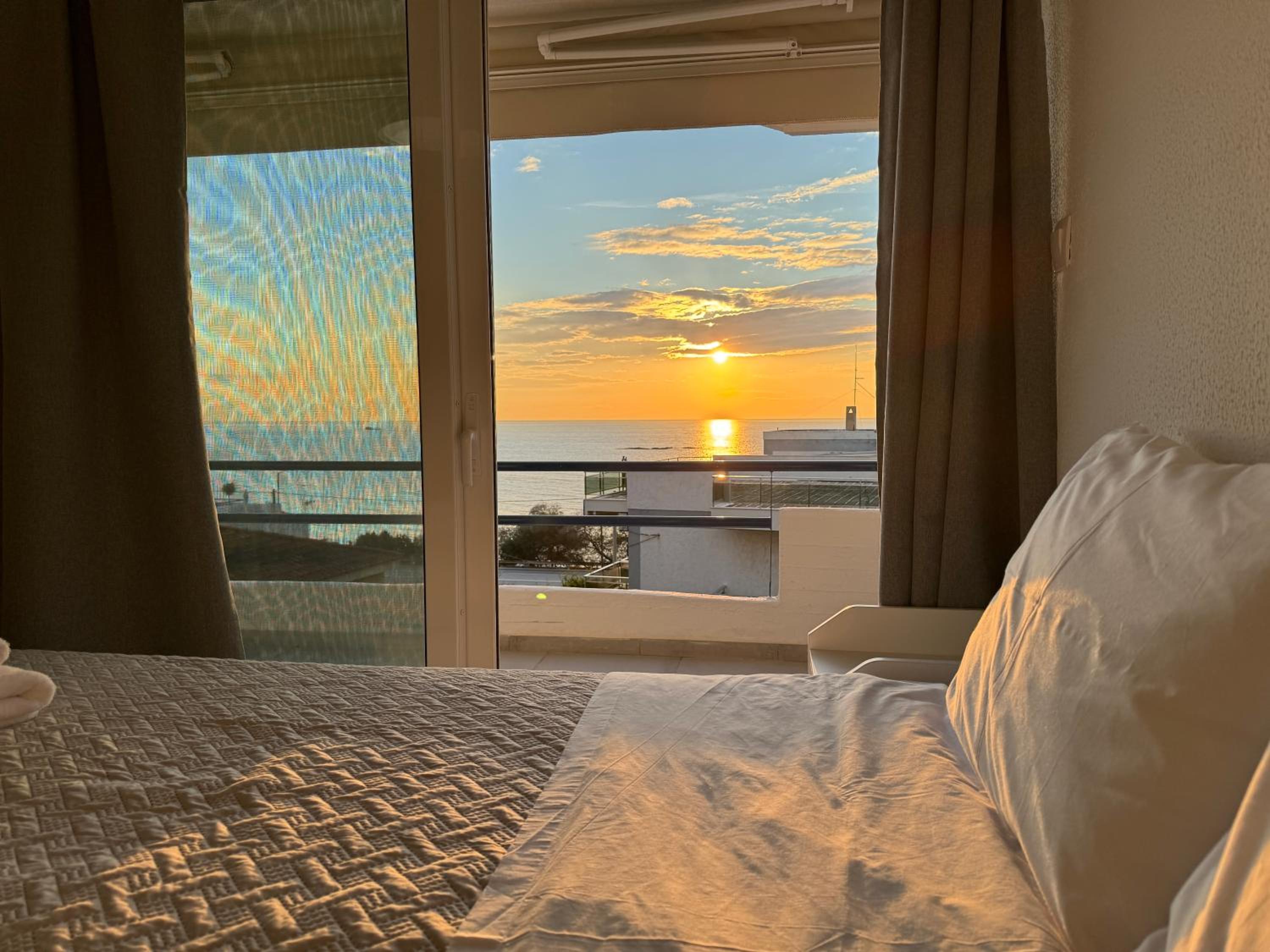 Panoramic Seaview Maisonette with Garden