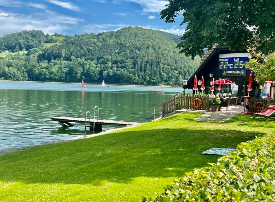 Zwei Schlafzimmer Ferienapartment Anna am Stubenbergsee inklusive zwei E-Bikes