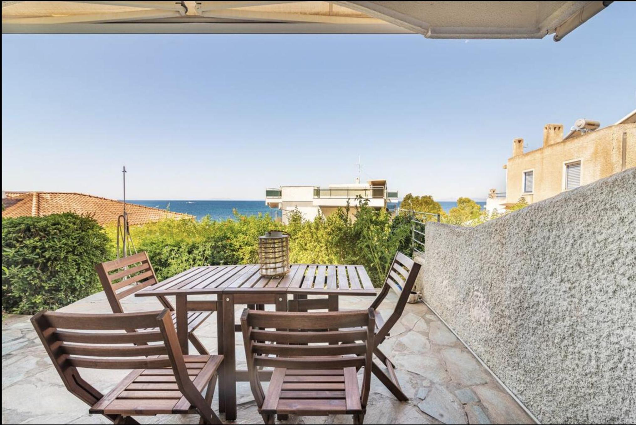 Panoramic Seaview Maisonette with Garden
