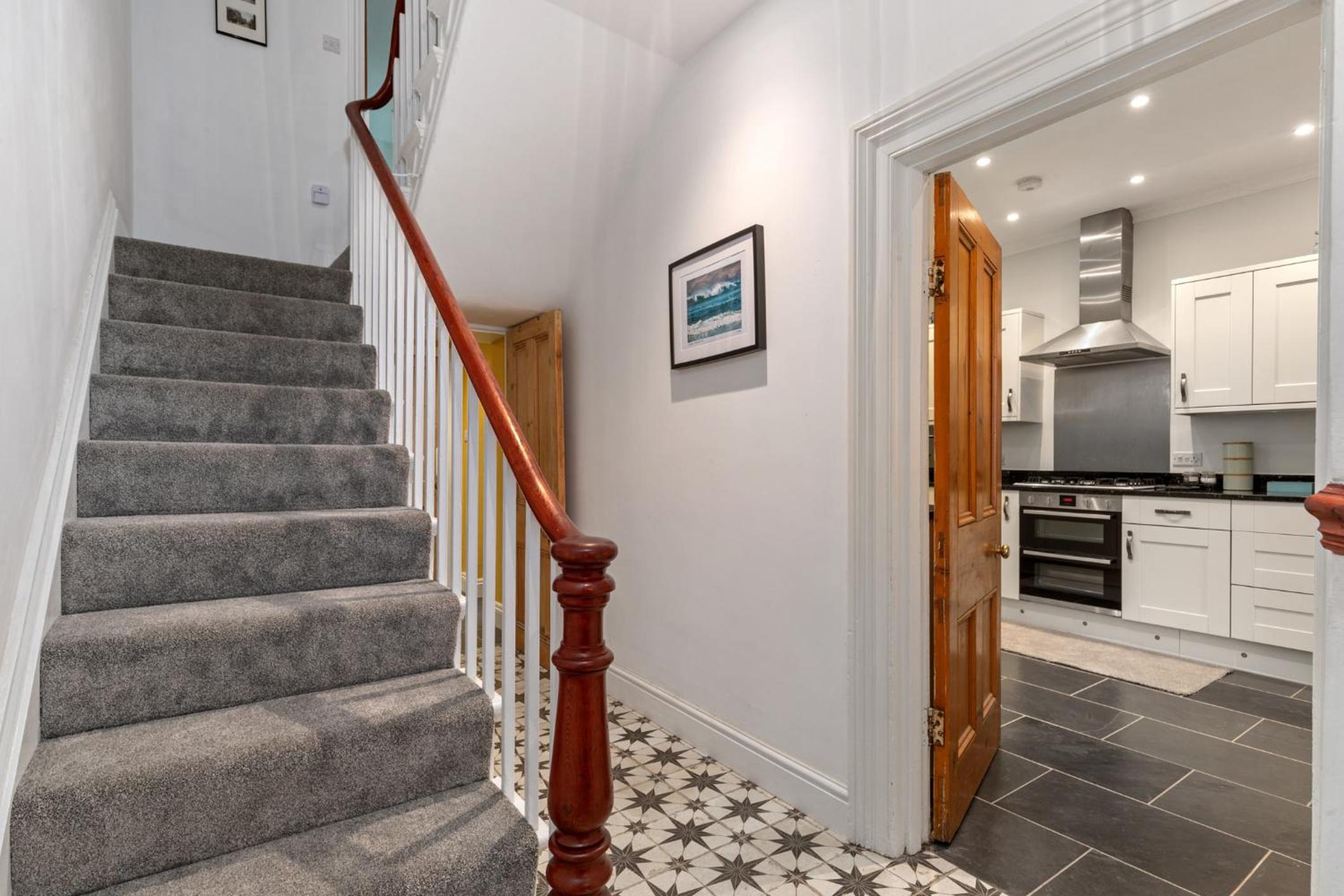 Penalun House - Beautiful Sea Views view 5