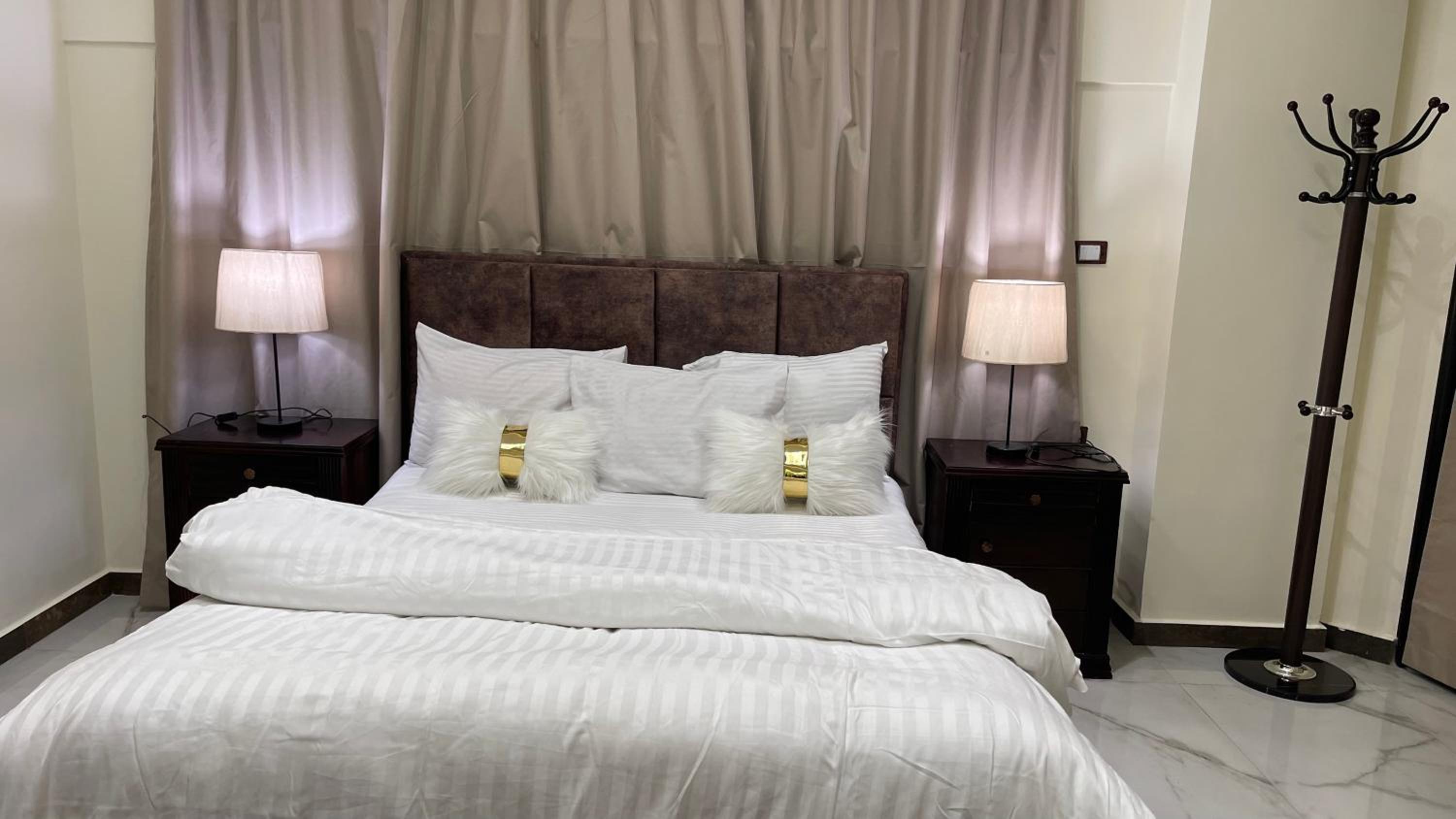 Royal apartment in private villa New Cairo in villa 255 Panafsig 11