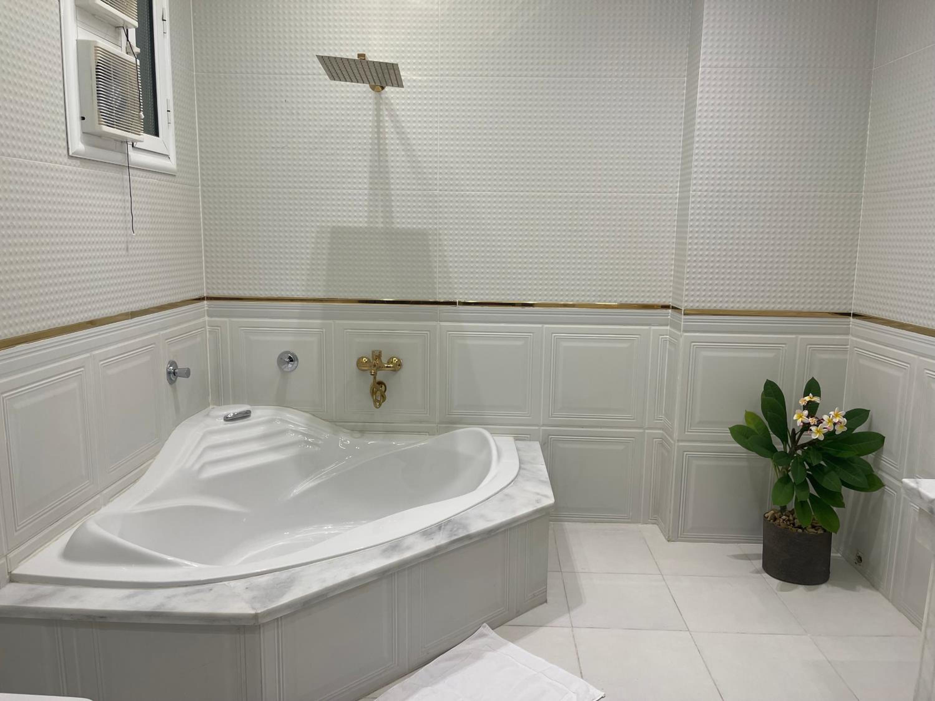 Royal apartment in private villa New Cairo in villa 255 Panafsig 11