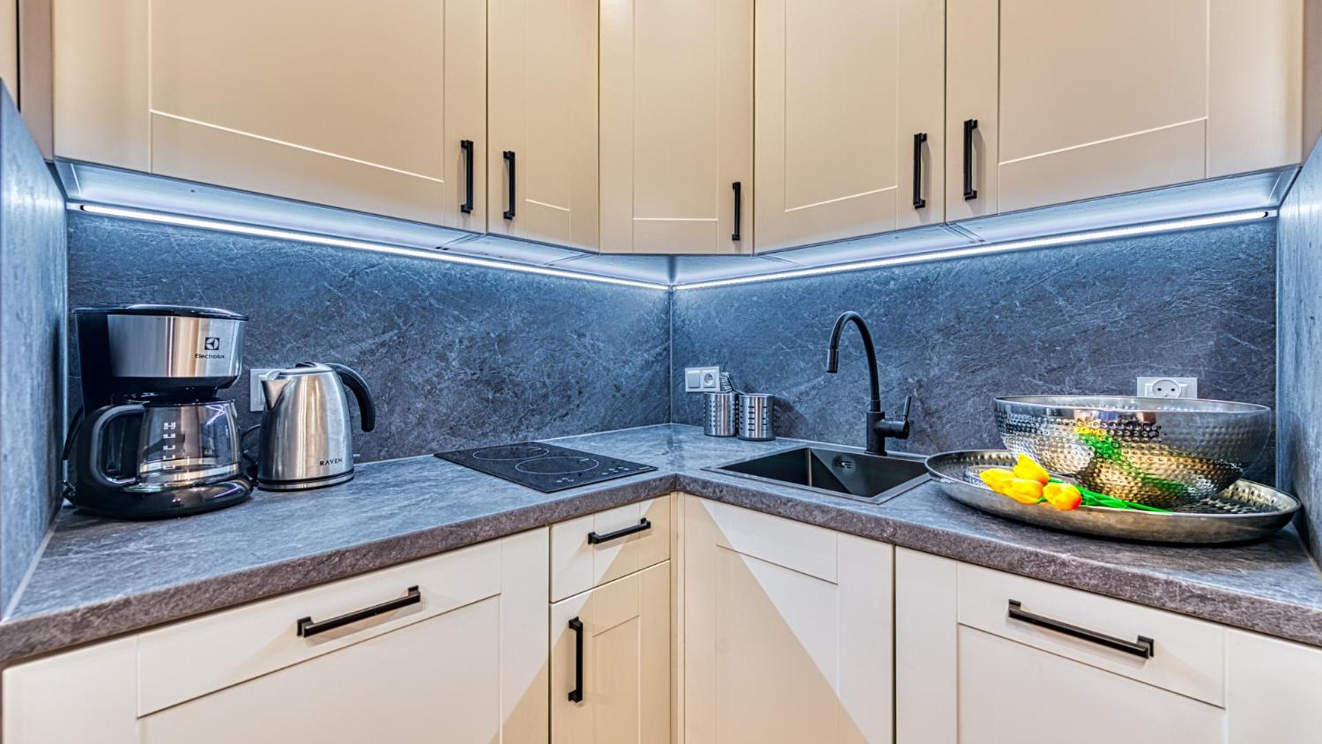 OSTOJA RESIDENCE VIP z sauną, strefą relaksu i pokojem zabaw by Royal Aparts