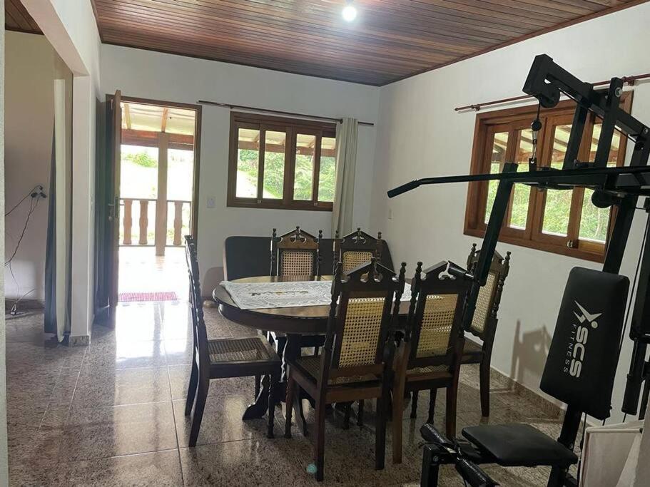 Casa Estrada Vale do Pavão