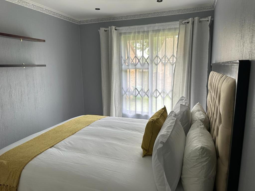 Beautiful 2 bedroom apartment In Richard's bay view 2