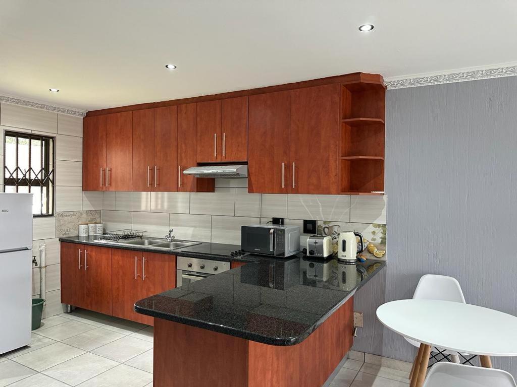 Beautiful 2 bedroom apartment In Richard's bay view 5