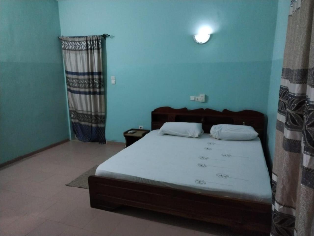 Chambre privée pavé kérékou calavie