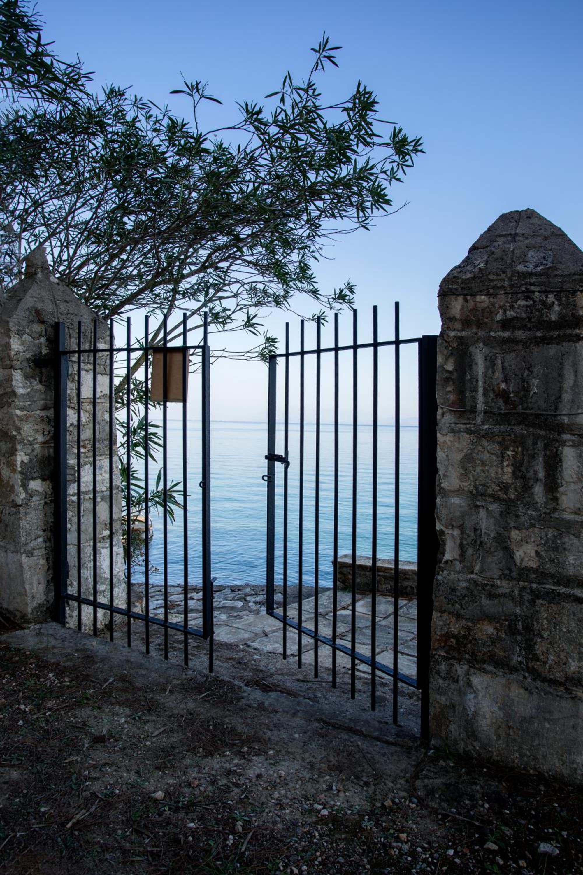 Theros Estate