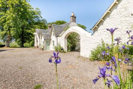 Stable Cottage 2 bedrooms with gorgeous views