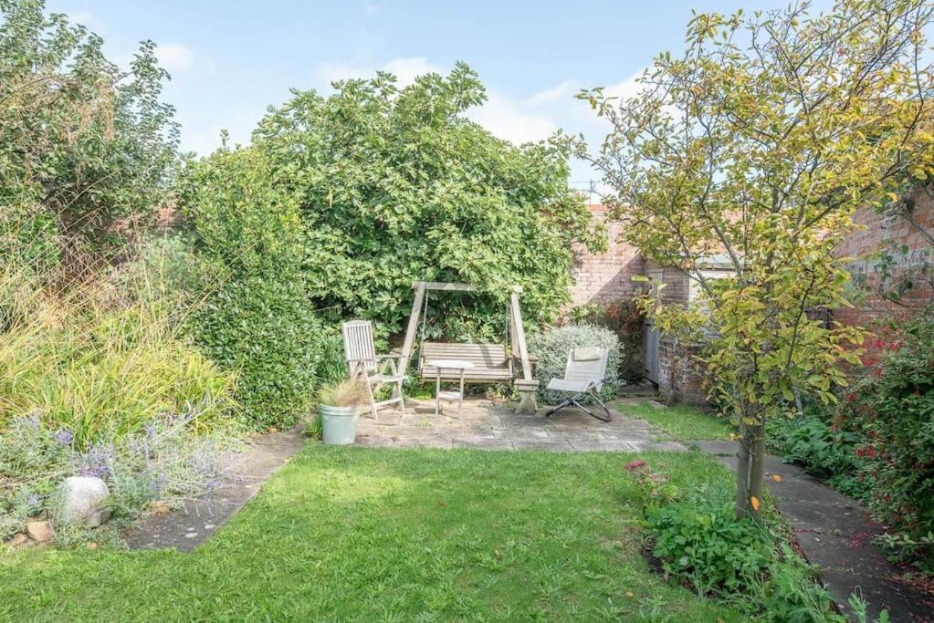 29 Wentworth Road, Aldeburgh view 2