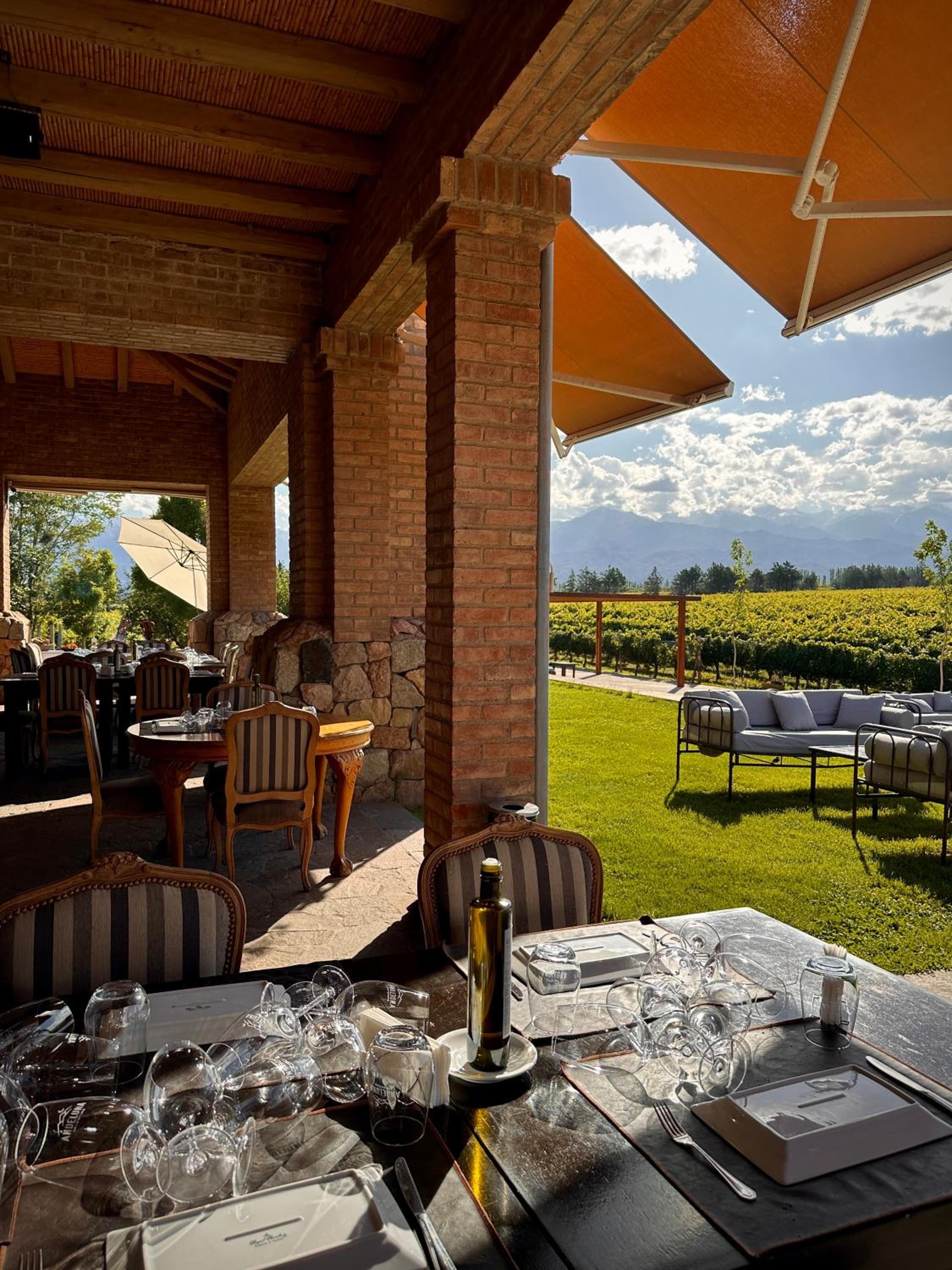 Andeluna Winery Lodge