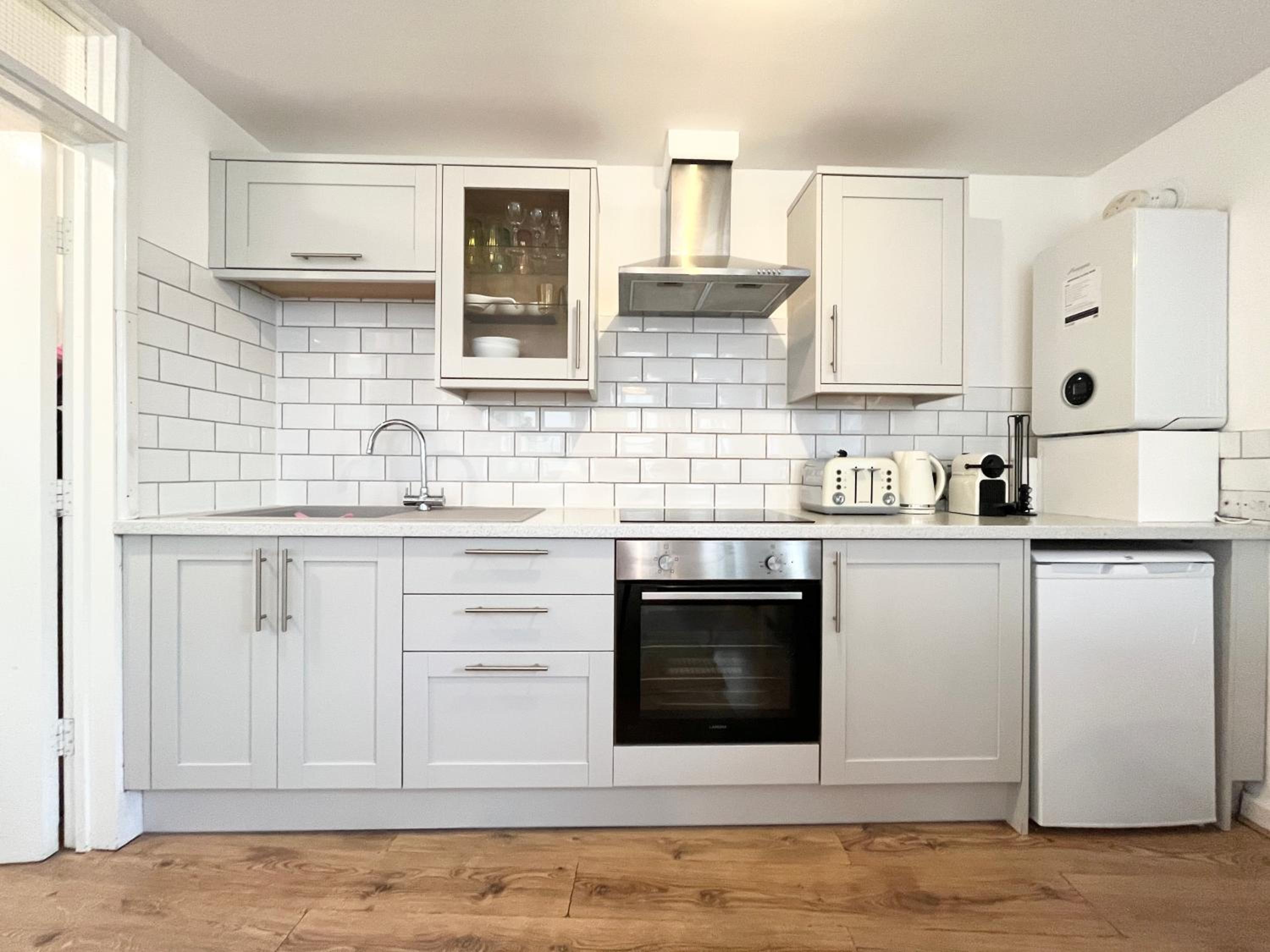 A Seaside Hideaway in Central Penzance Location view 4