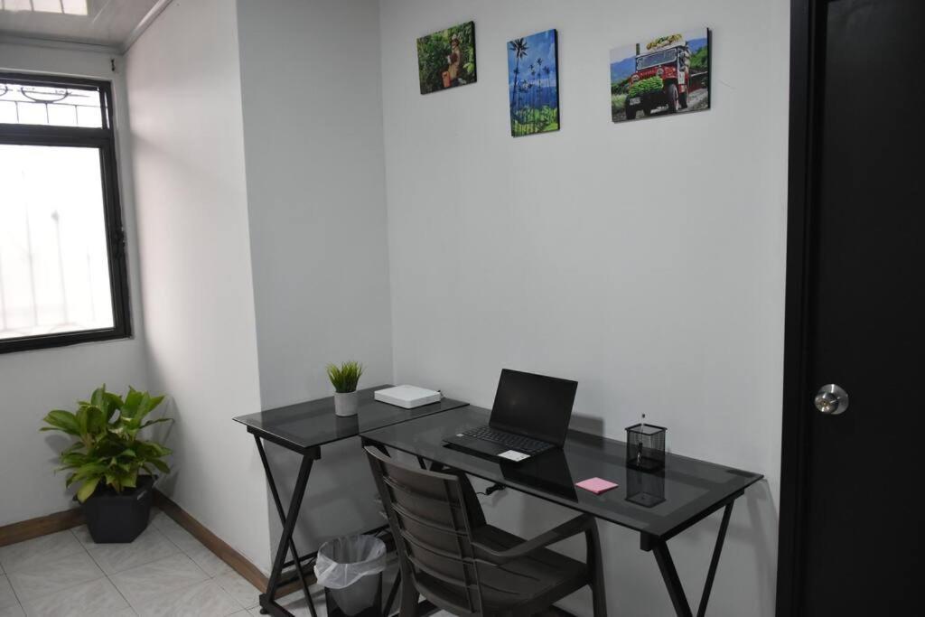 A solo 5 minutos del parque del café
